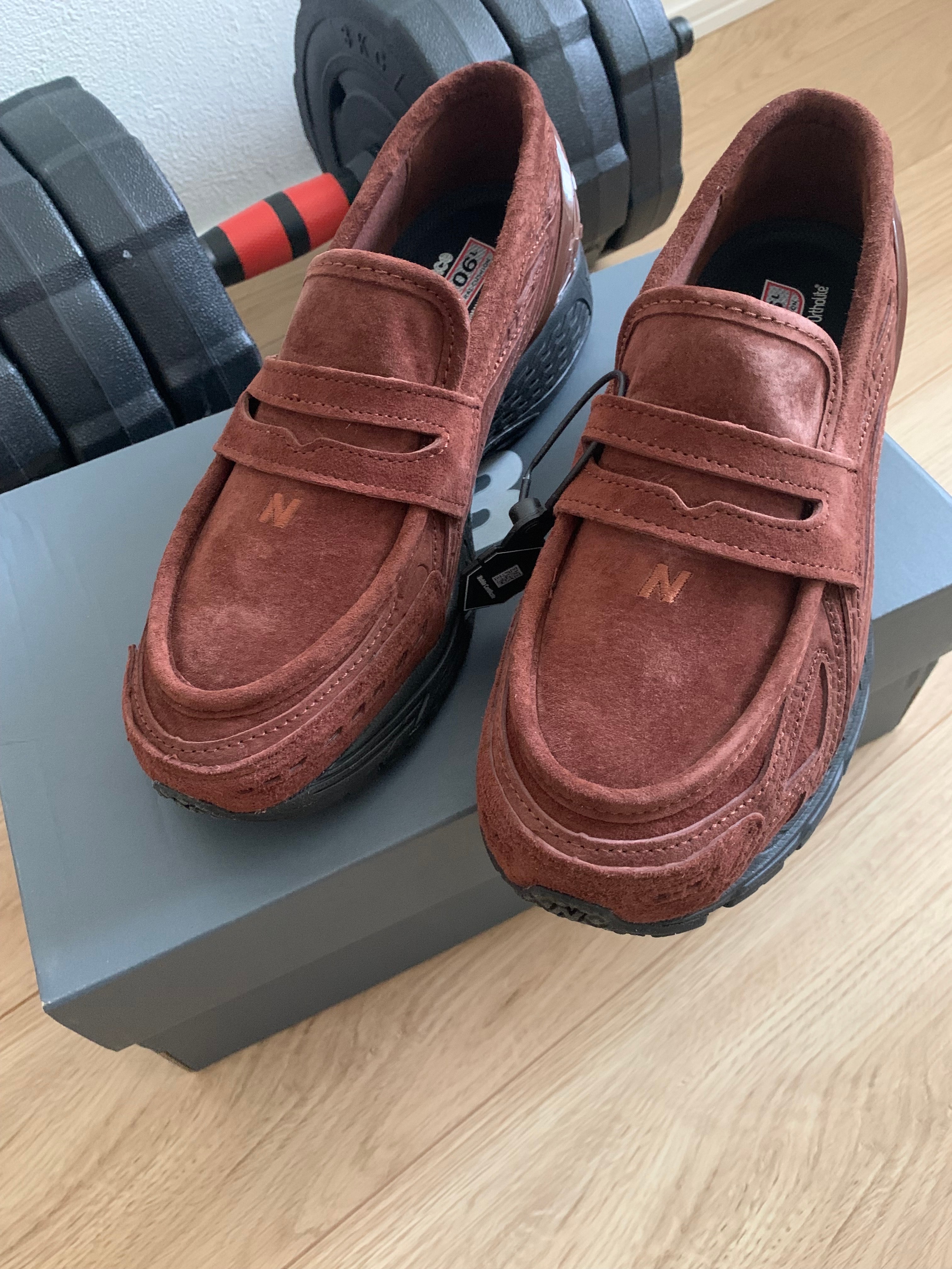 ニューバランス 1906L "リッチオークスウェード"