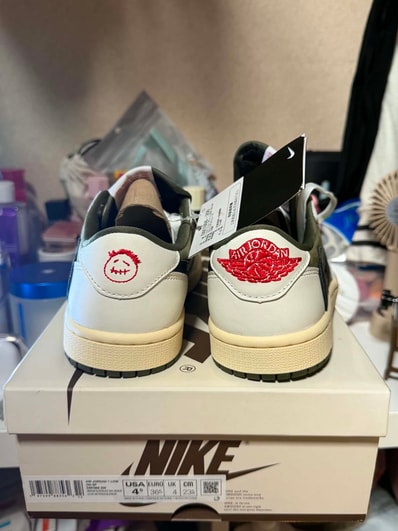 Travis Scott × Nike Air Jordan 1 Low OG SP "Reverse Olive"