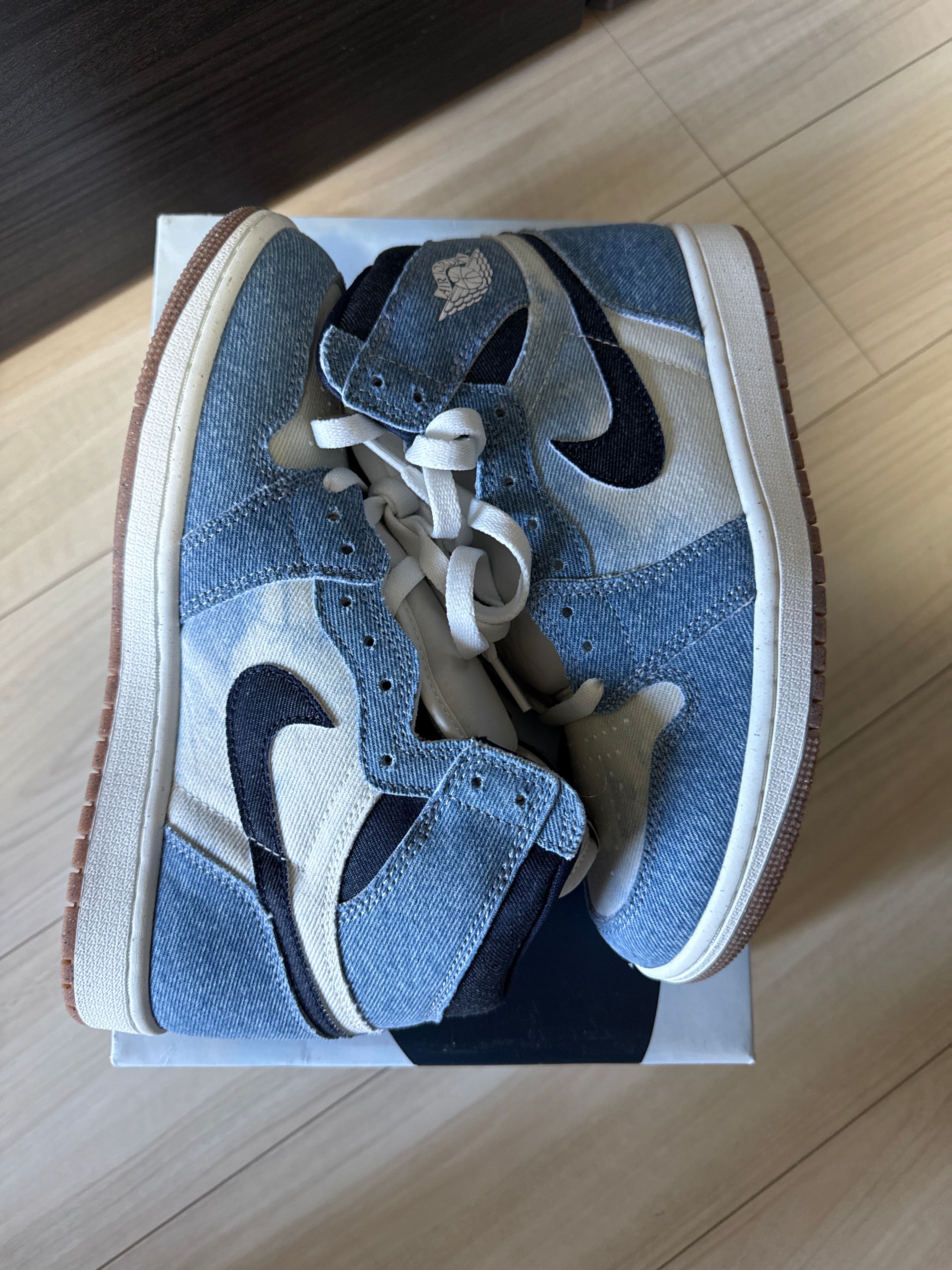 Nike Air Jordan 1 Retro High OG "Denim"