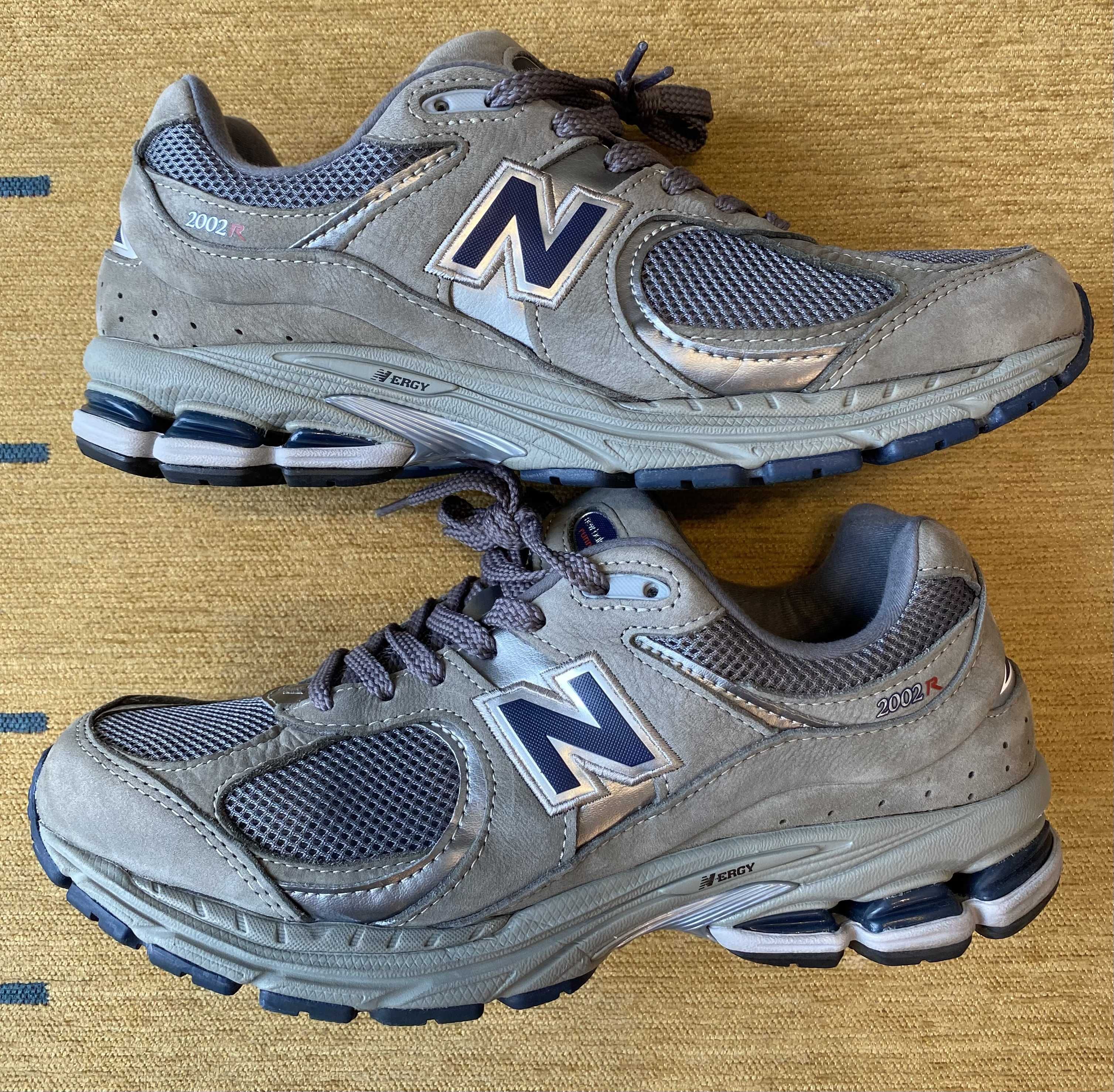 New Balance 2002R "Gray"