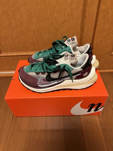 sacai × Nike Vapor Waffle "String/Red/Green"
