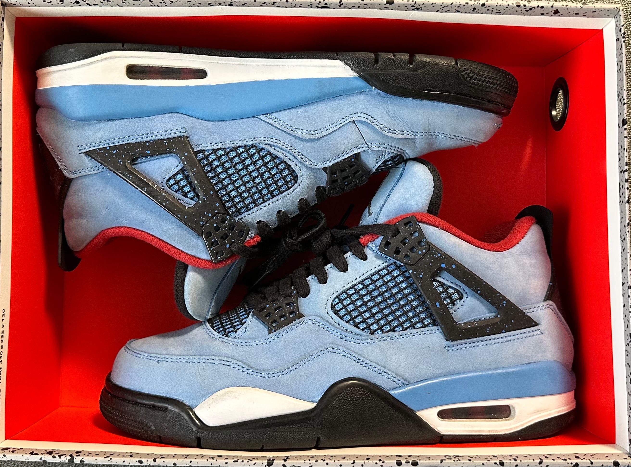 Travis Scott × Nike Air Jordan 4 Retro Cactus Jack "University Blue"