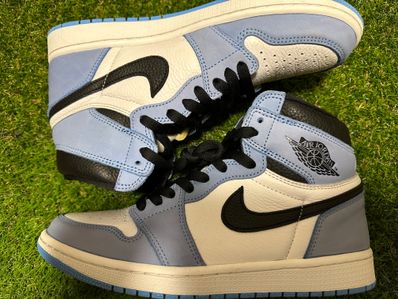 Nike Air Jordan 1 High OG "University Blue"