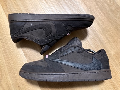Travis Scott × Nike Air Jordan 1 Low OG SP "Velvet Brown and Dark Mocha"