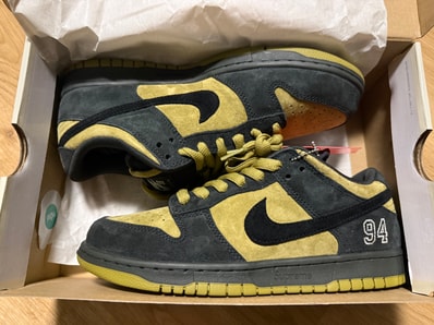 Supreme × Nike SB Dunk Low "Camper Green" (Asia Exclusive) (25FW Week2)