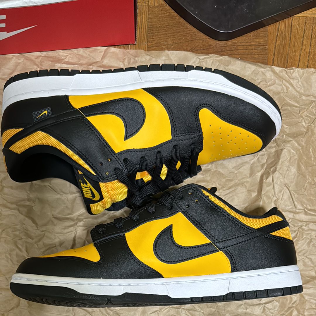 Nike Dunk Low "Black/University Gold"