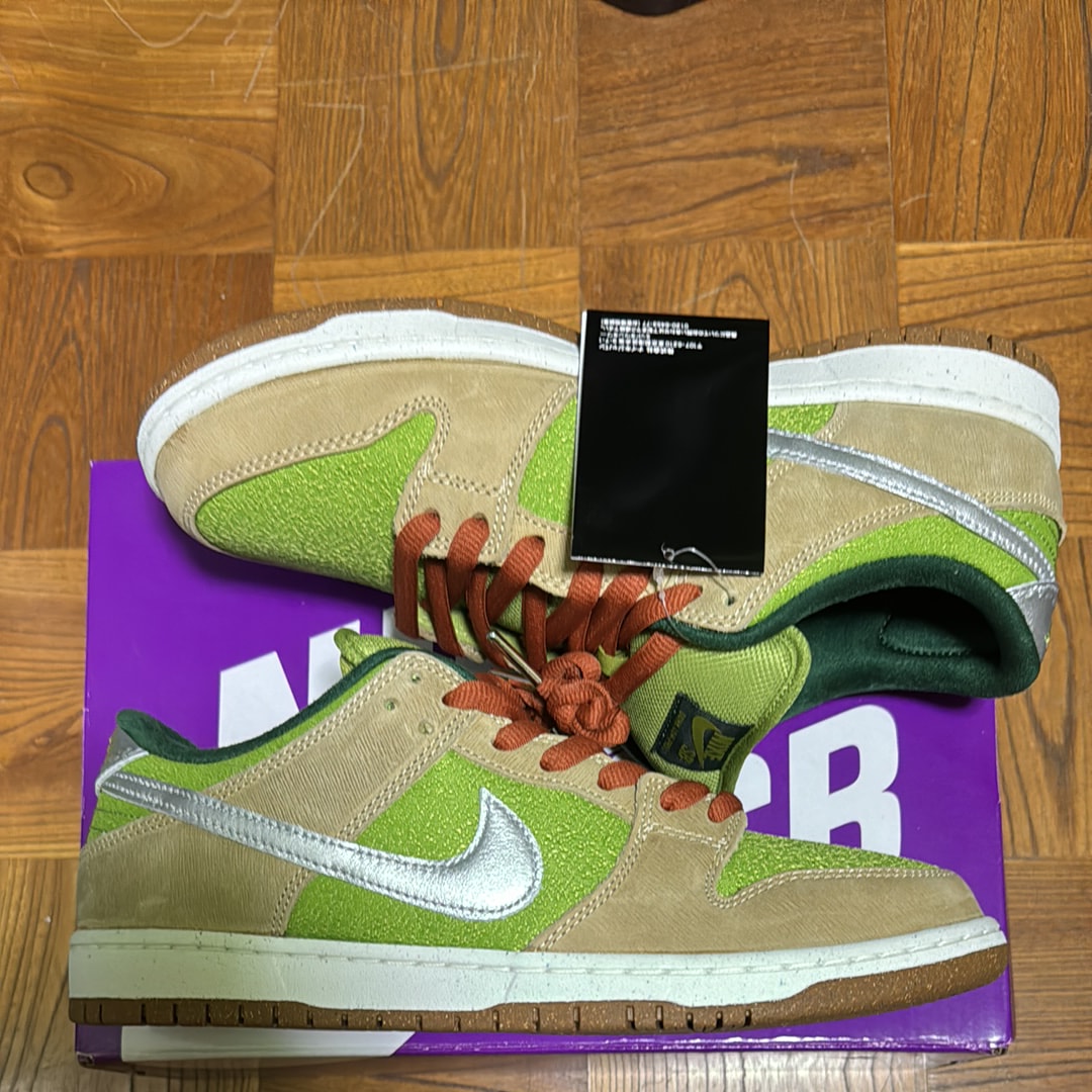 Nike SB Dunk Low Pro "Escargot/Sesame and Pear"