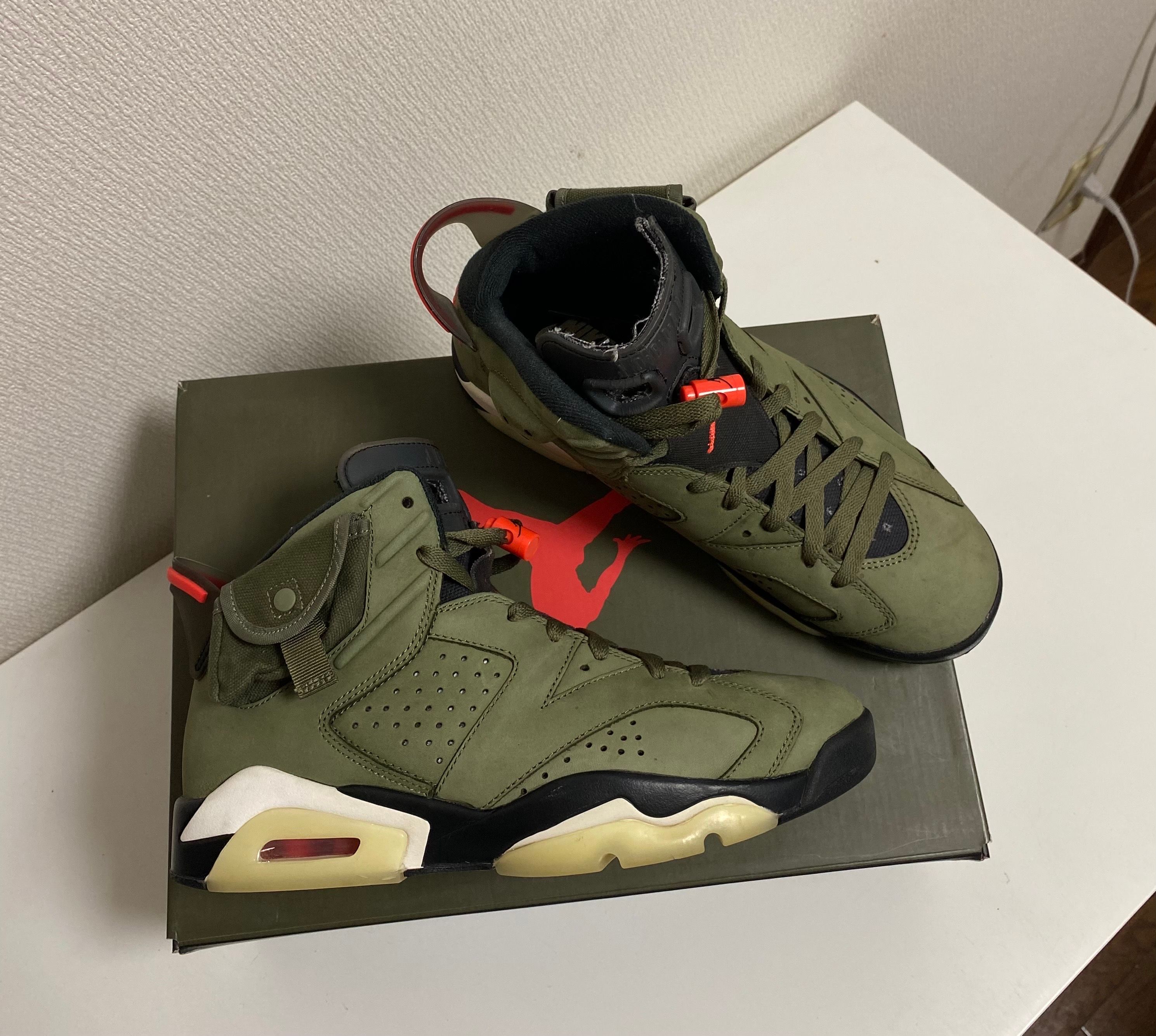 Travis Scott × Nike Air Jordan 6 Retro "Medium Olive"