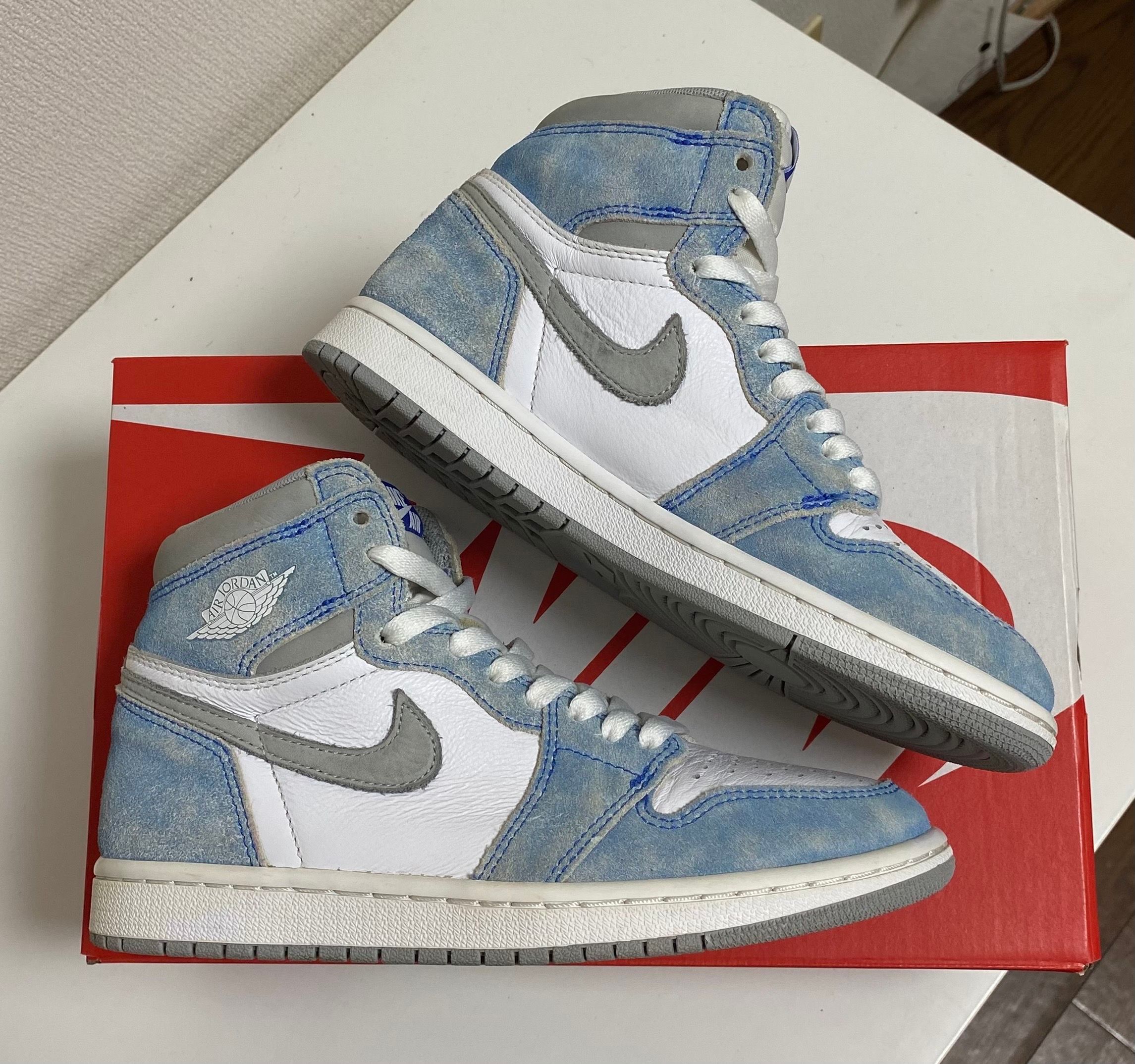 Nike Air Jordan 1 High OG "Hyper Royal"