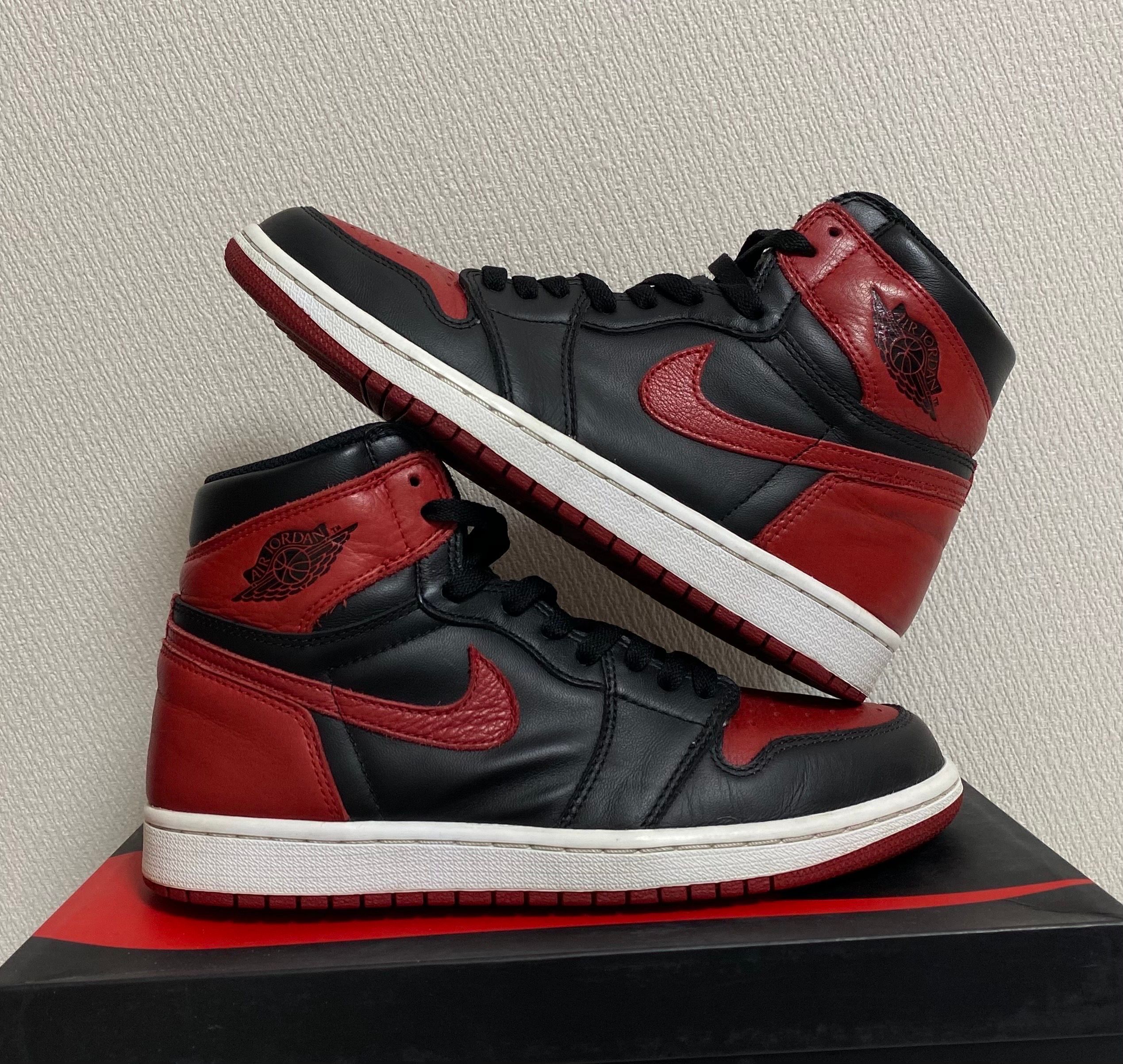 Nike Air Jordan 1 Retro High OG "Bred/Banned" (2016)