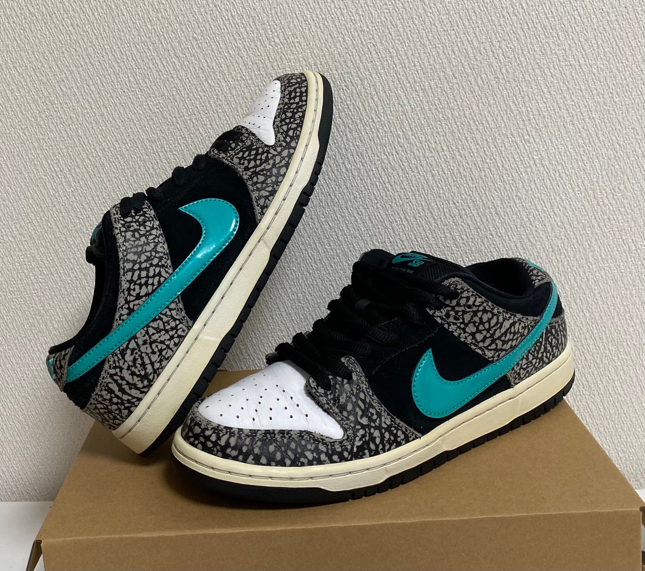 Nike SB Dunk Low "Elephant/Safari"