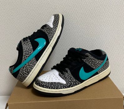 Nike SB Dunk Low "Elephant/Safari"