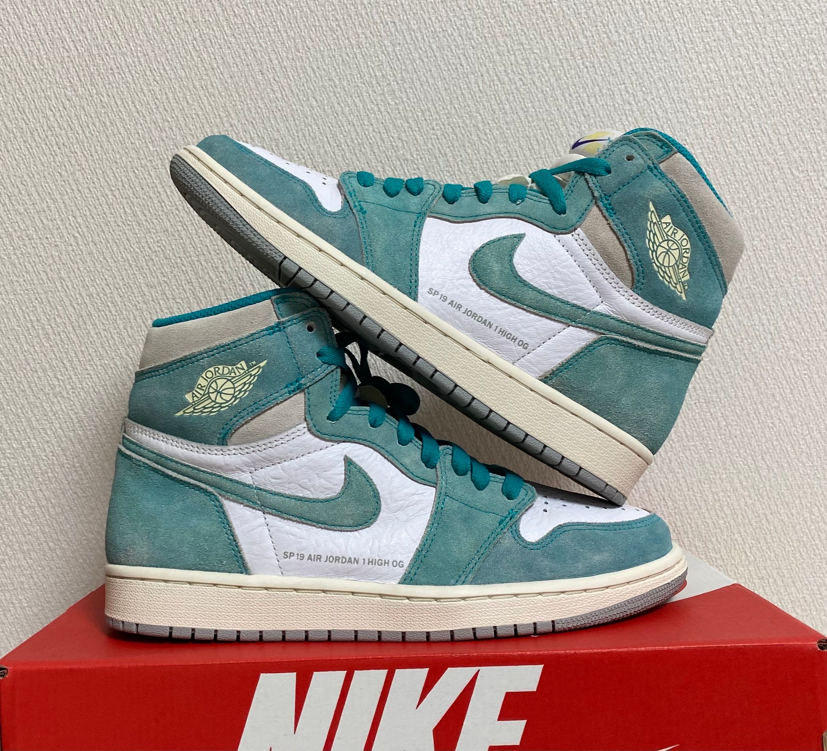 Nike Air Jordan 1 Retro High OG "Turbo Green"