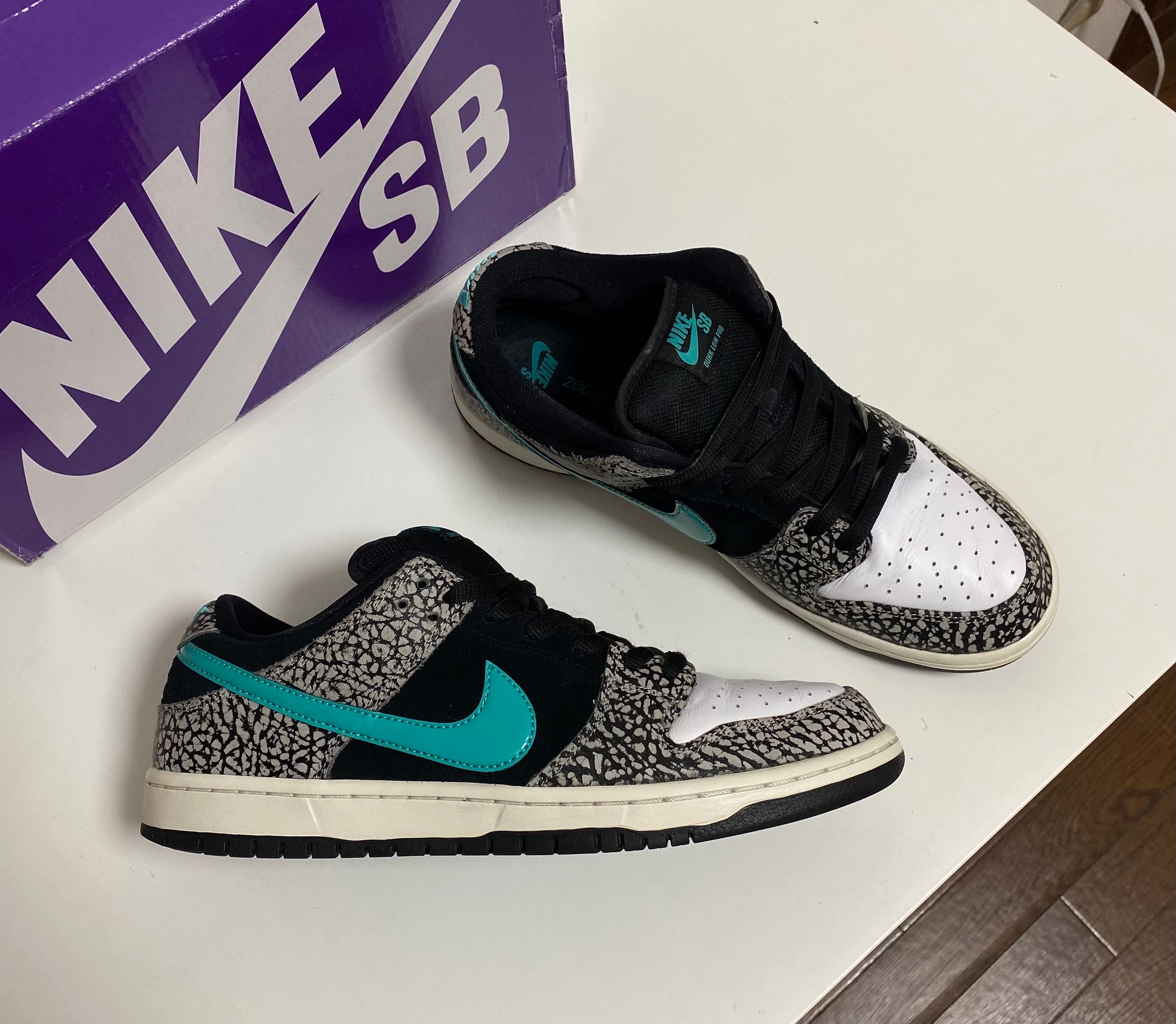 Nike SB Dunk Low "Elephant/Safari"