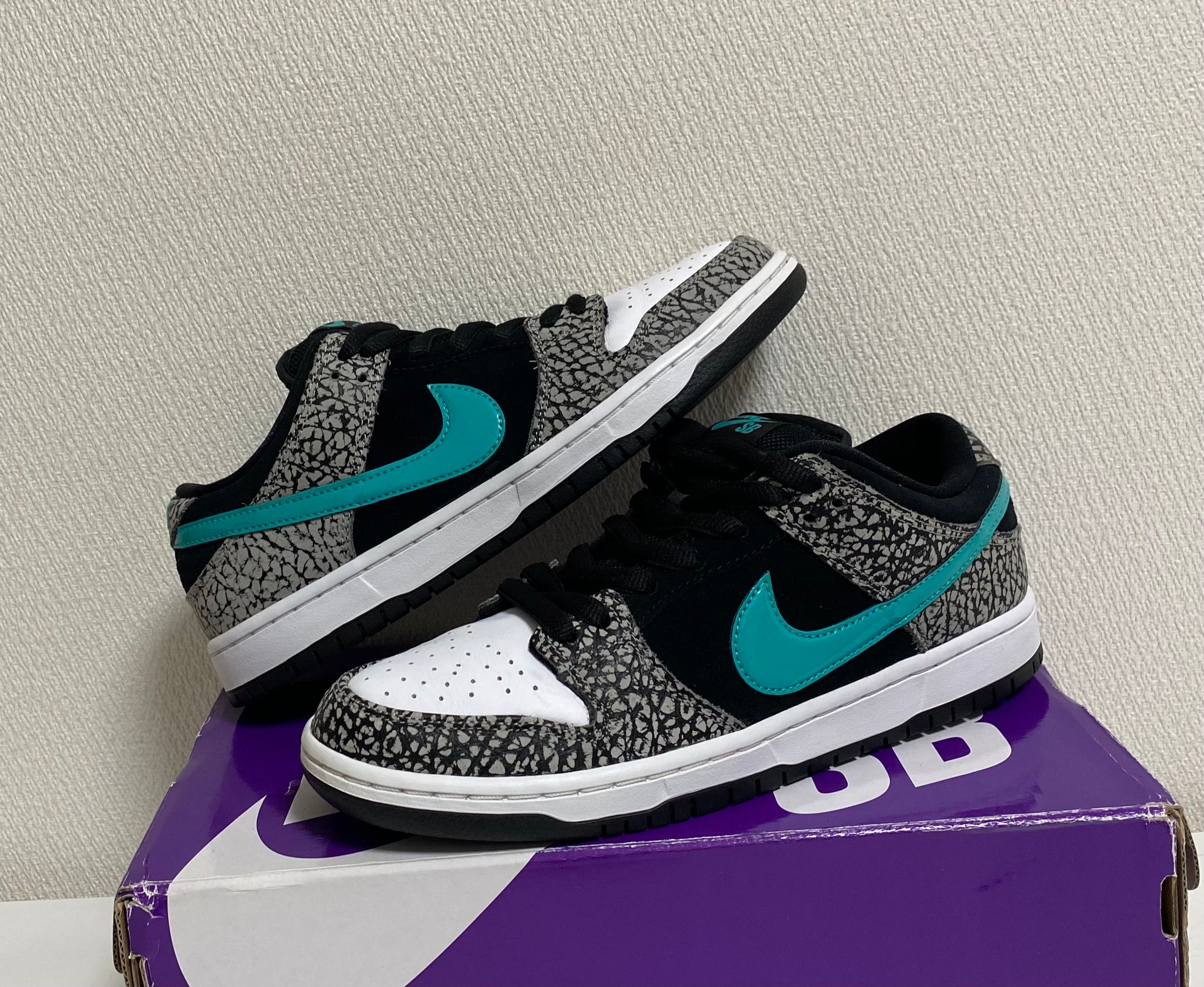 Nike SB Dunk Low "Elephant/Safari"