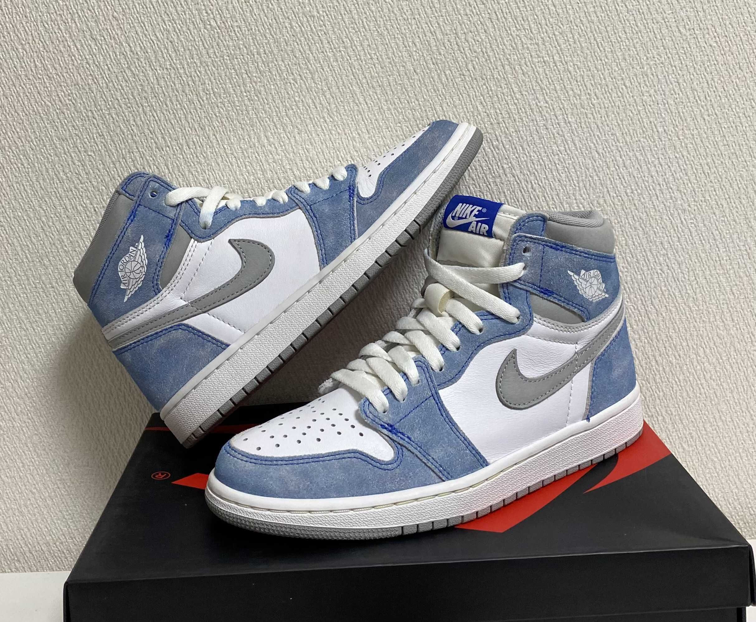 Nike Air Jordan 1 High OG "Hyper Royal"