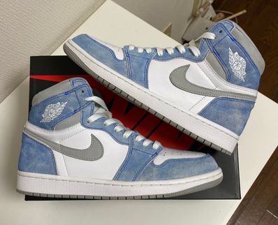 Nike Air Jordan 1 High OG "Hyper Royal"