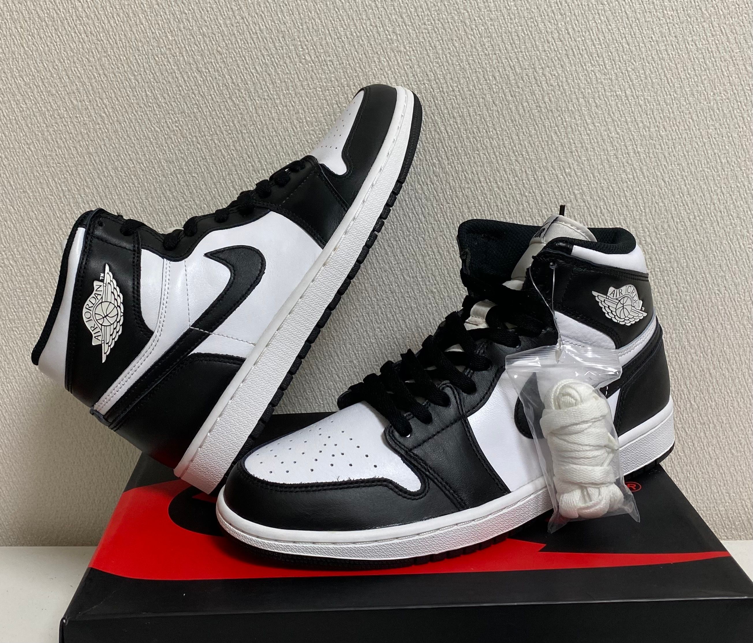 Nike Air Jordan 1 Retro High OG "Black/White" (2014)