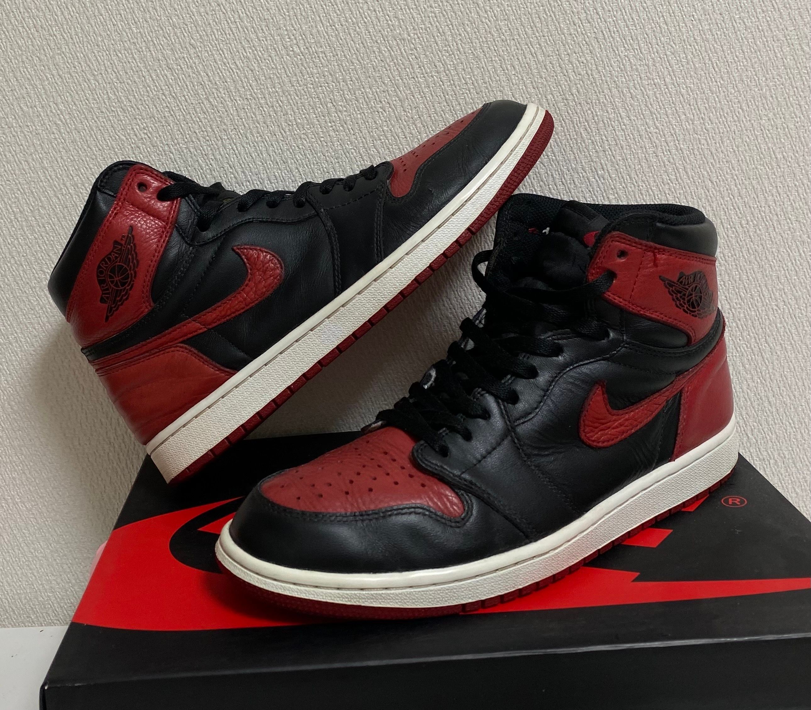 Nike Air Jordan 1 Retro High OG "Bred/Banned" (2016)