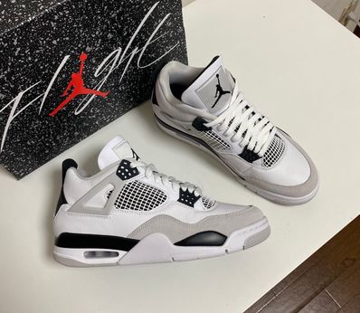 Nike Air Jordan 4 "Military Black"