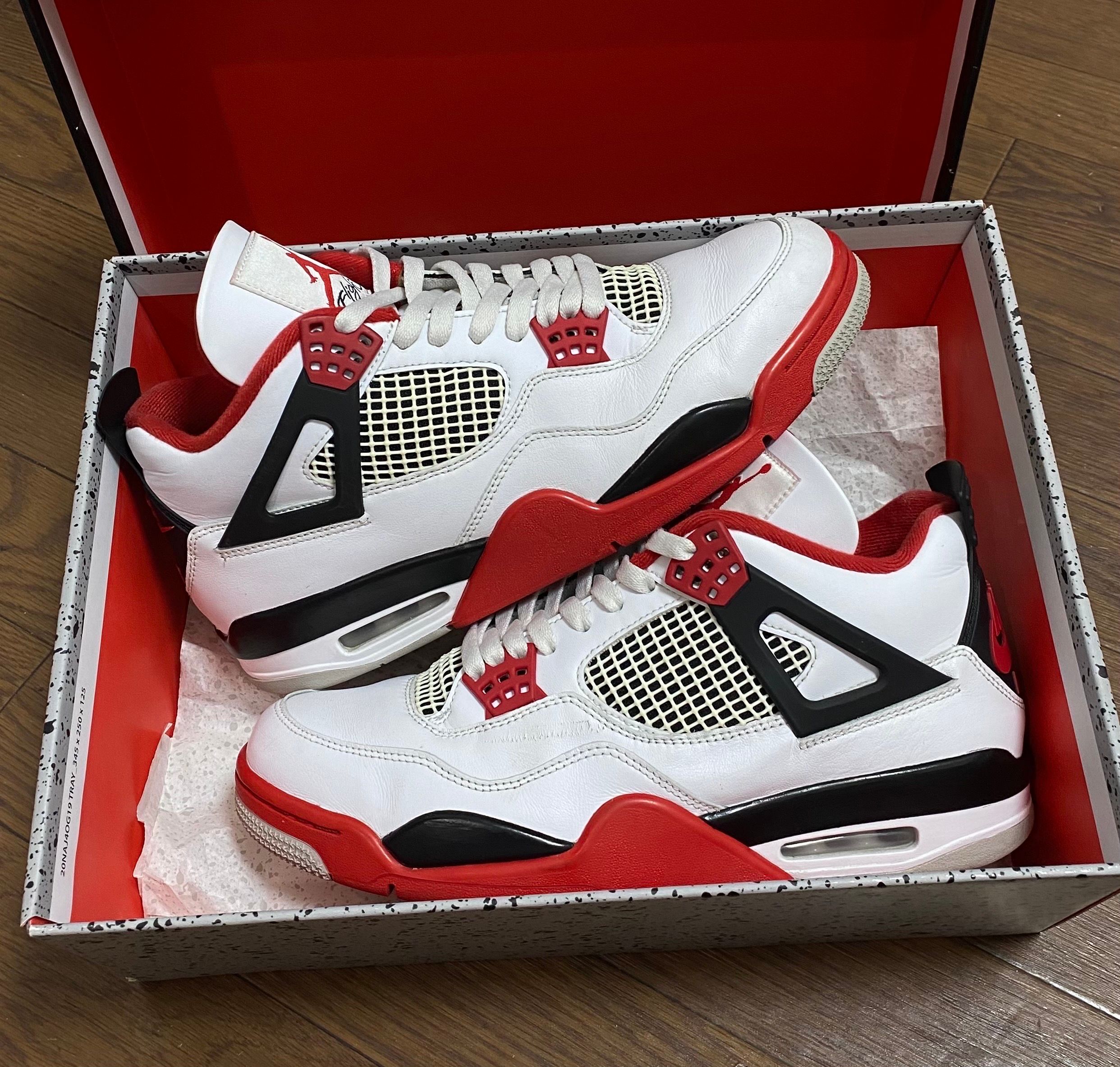 Nike Air Jordan 4 Retro OG "Fire Red" (2020)