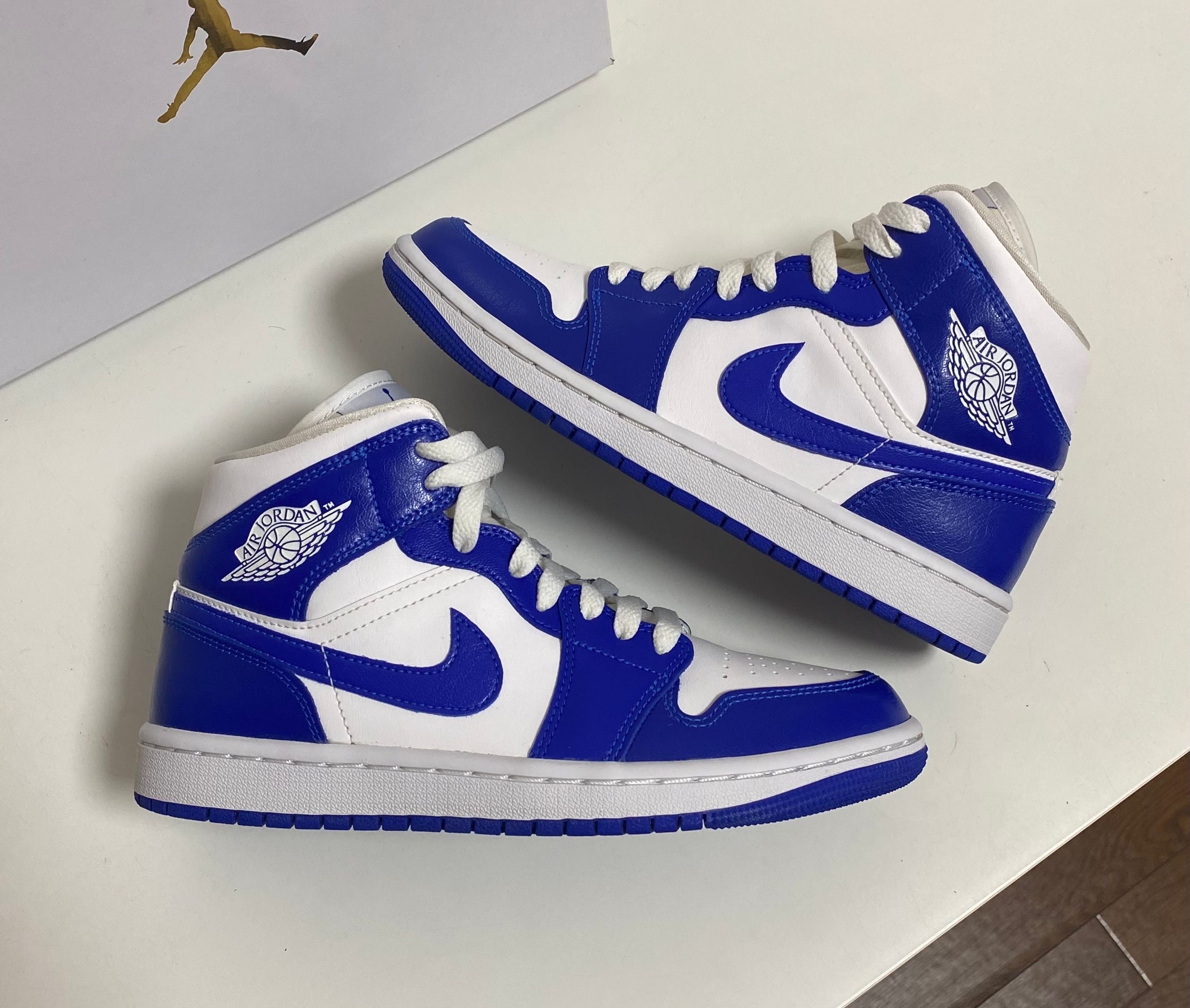 Nike Women's Air Jordan 1 Mid "Kentucky Blue"