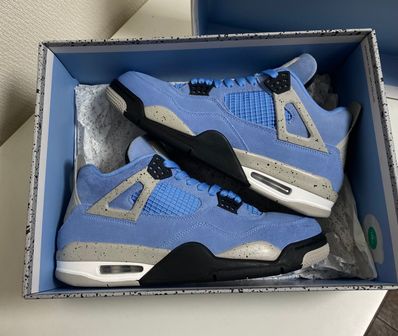 Nike Air Jordan 4 "University Blue"