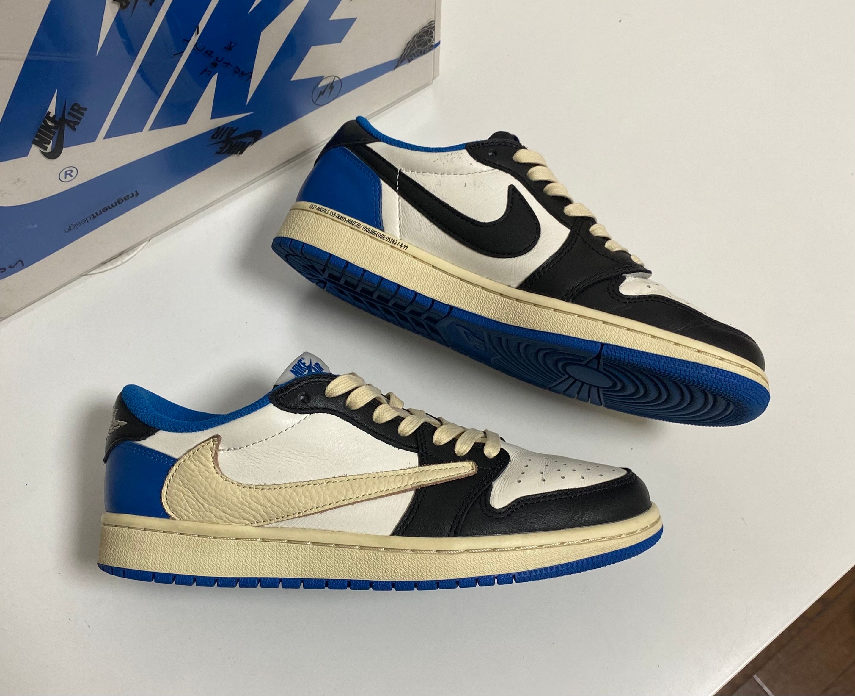 Travis Scott × fragment design × Nike Air Jordan 1 Low OG SP "Military Blue"