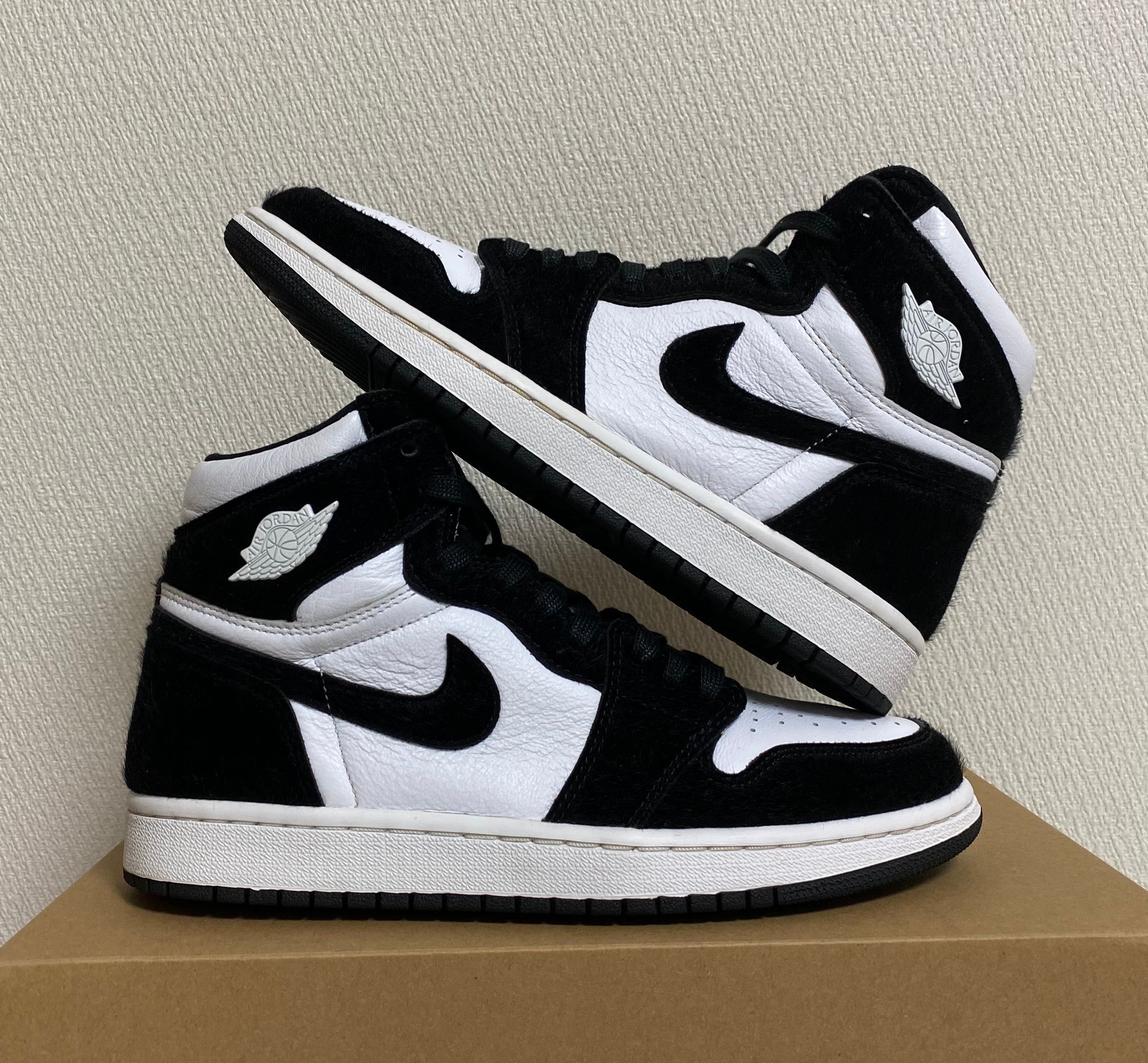 Nike Women's Air Jordan 1 Retro High OG "Black/White"