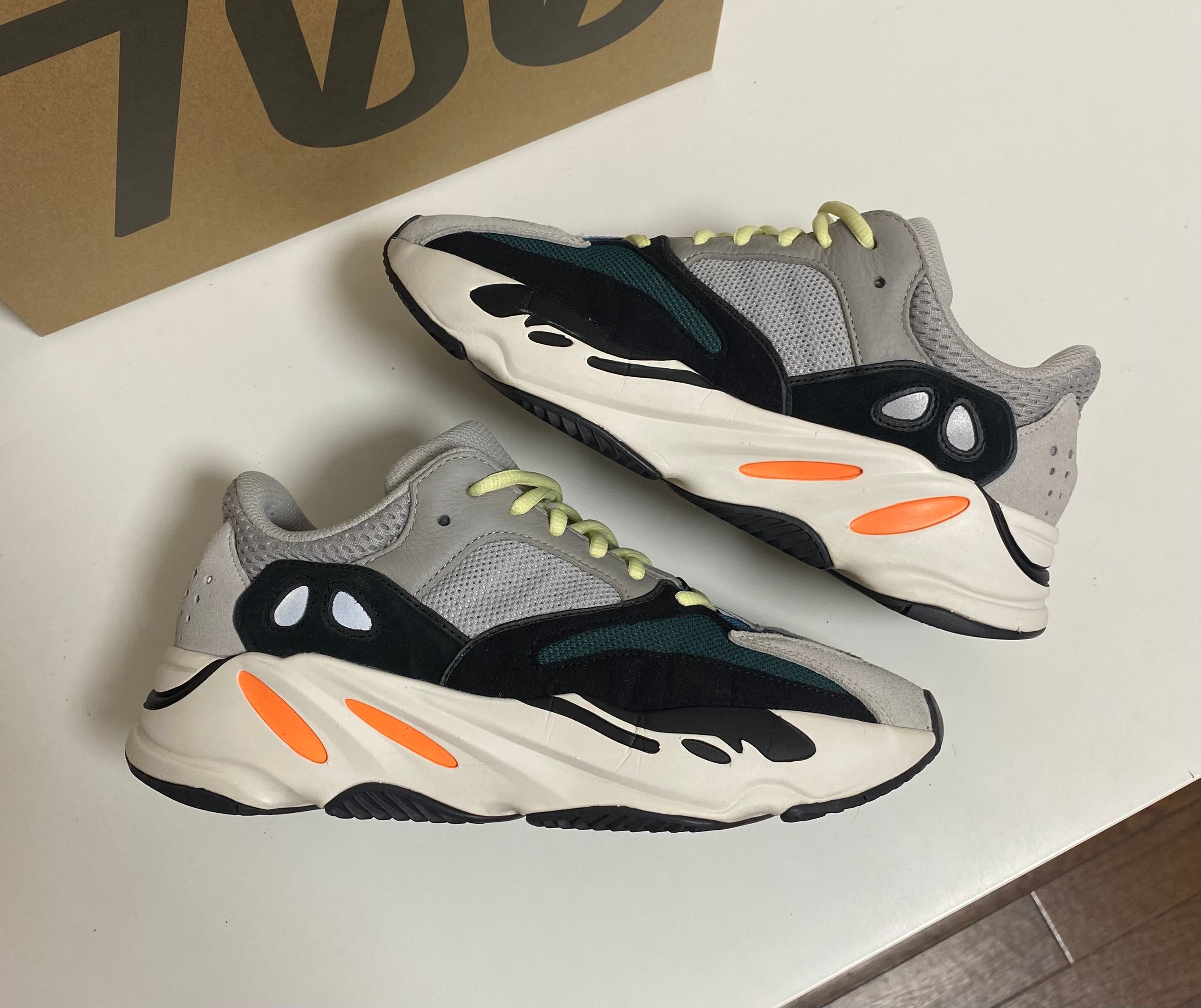 adidas YEEZY Boost 700 "Wave Runner"