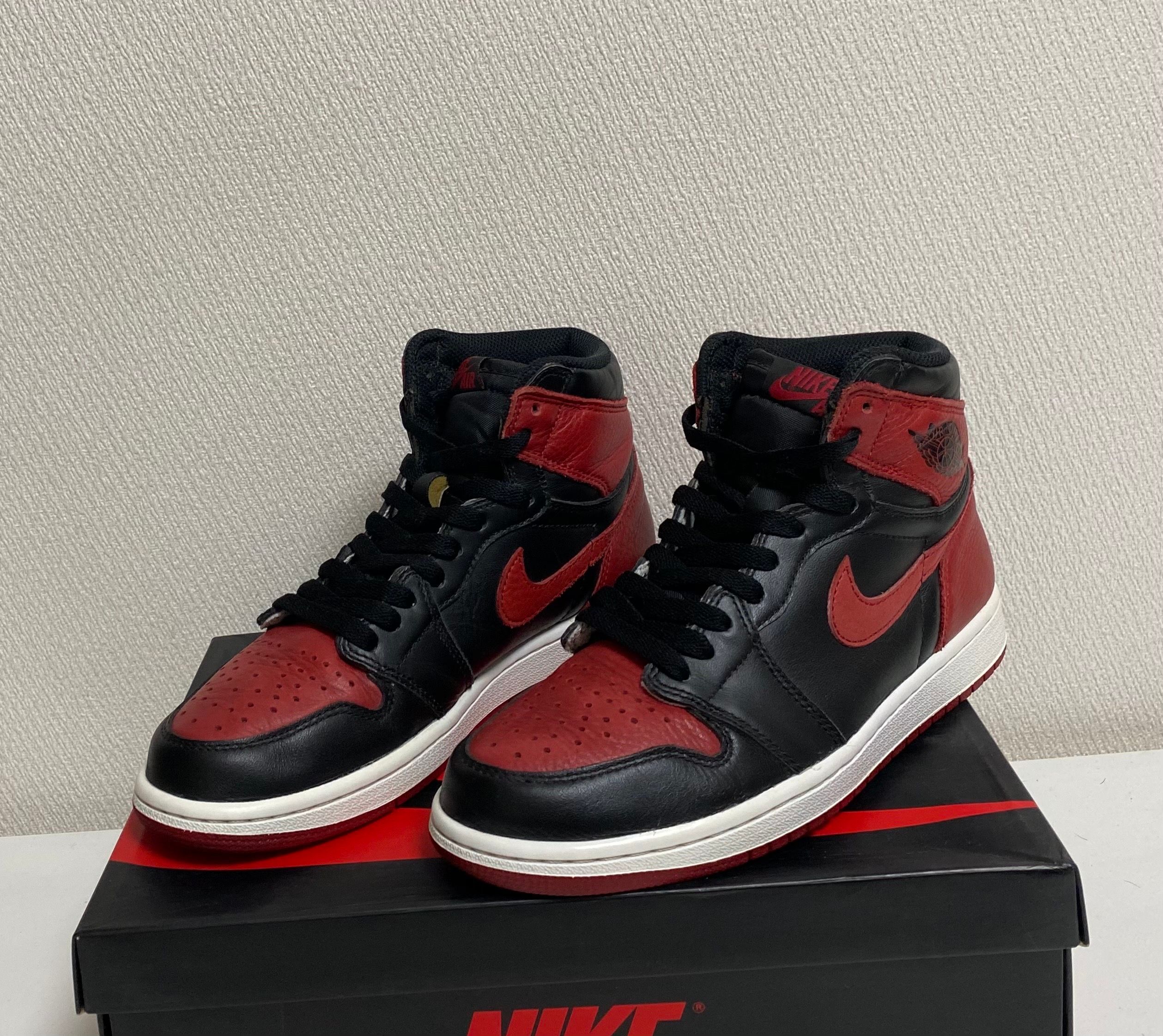 Nike Air Jordan 1 Retro High OG "Bred/Banned" (2016)