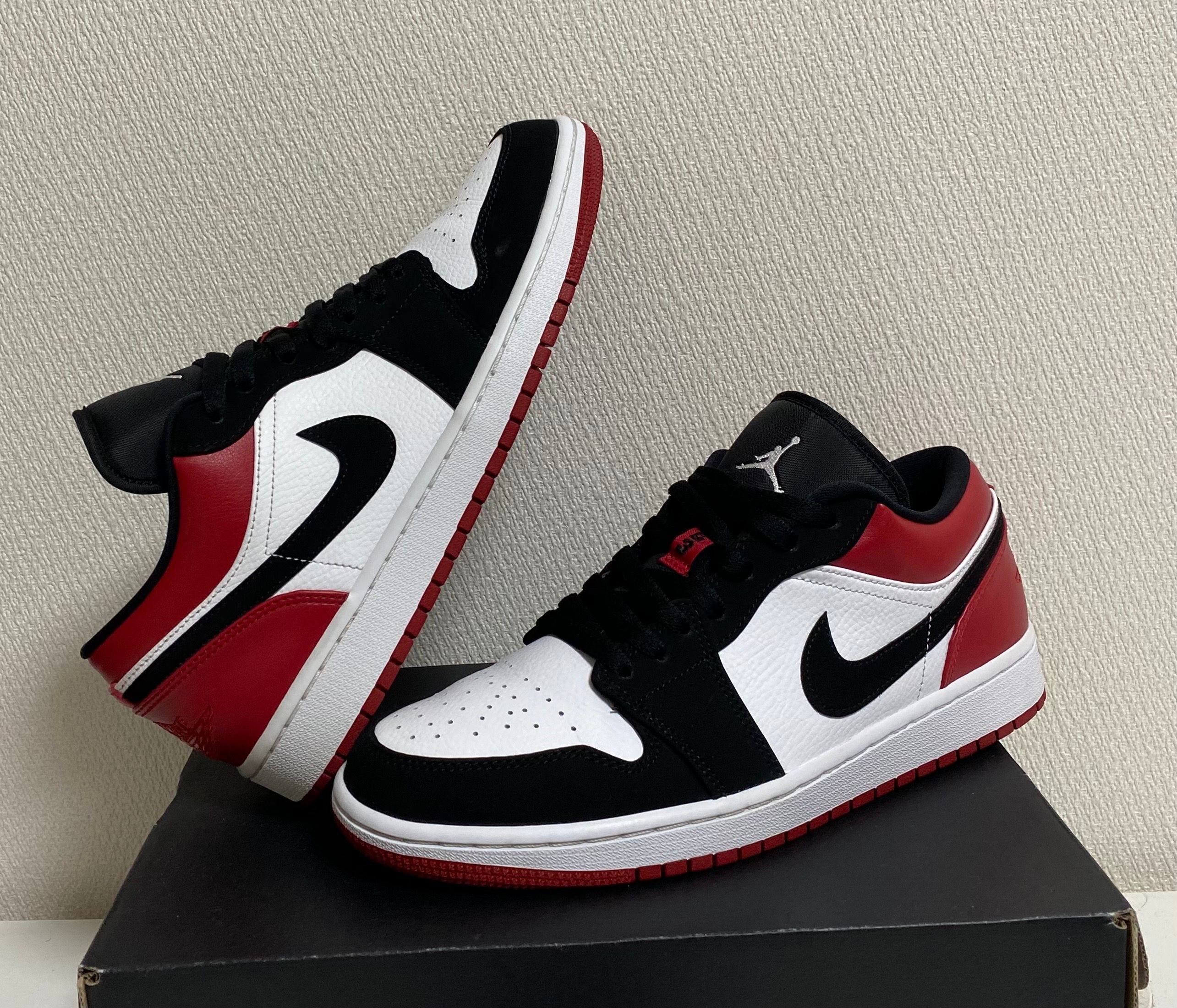 Nike Air Jordan 1 Low "Black Toe"