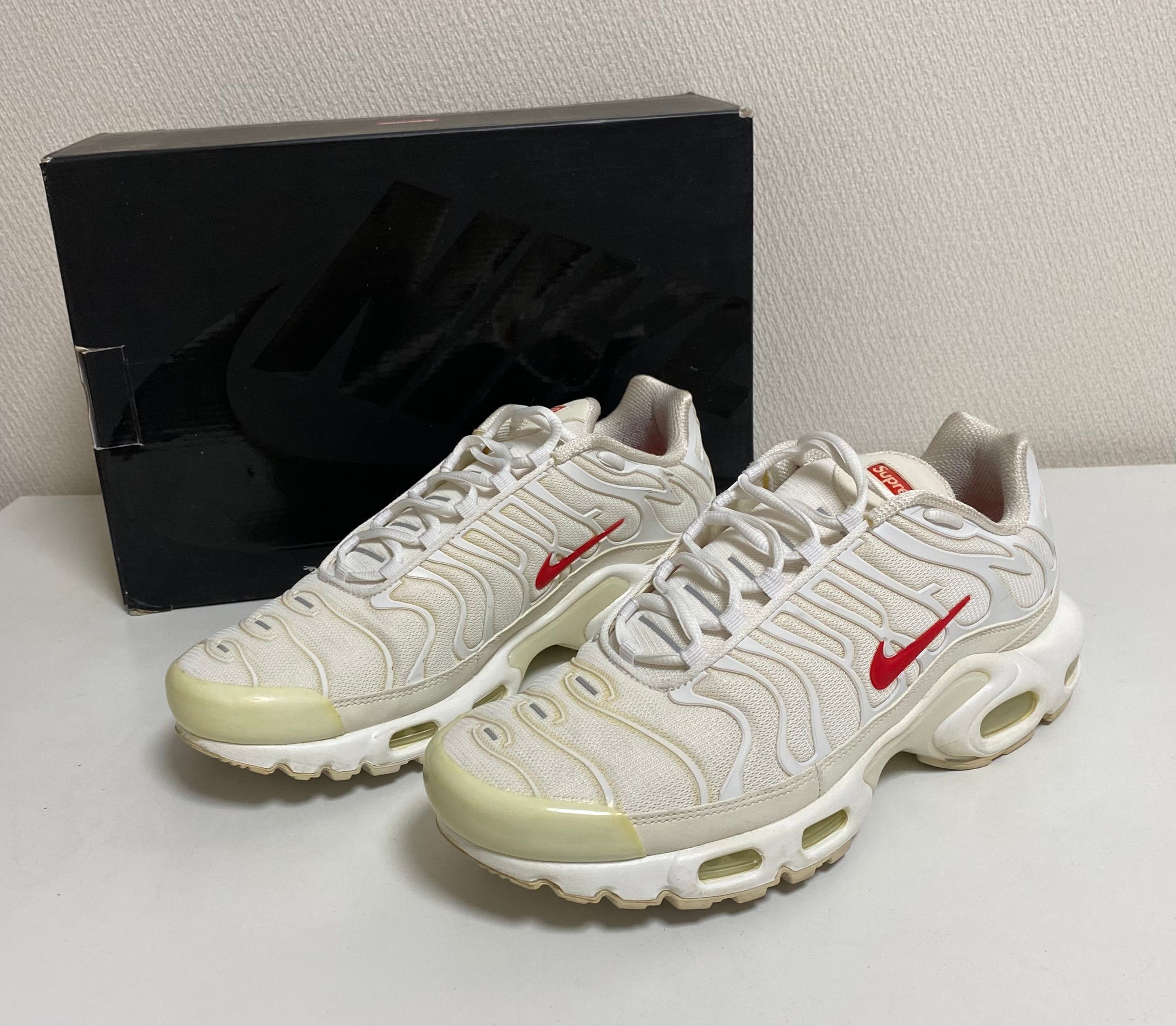 Supreme x Nike Air Max Plus TN "White/Speed Red"