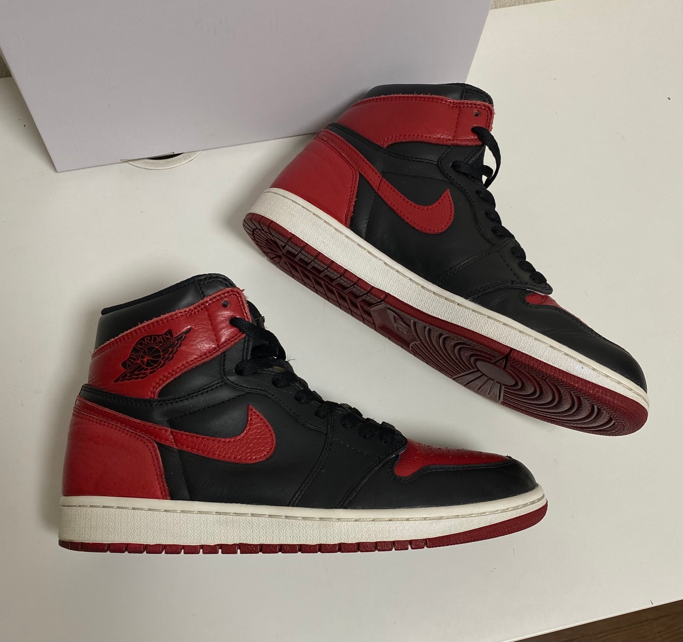 Nike Air Jordan 1 Retro High OG "Bred/Banned" (2016)