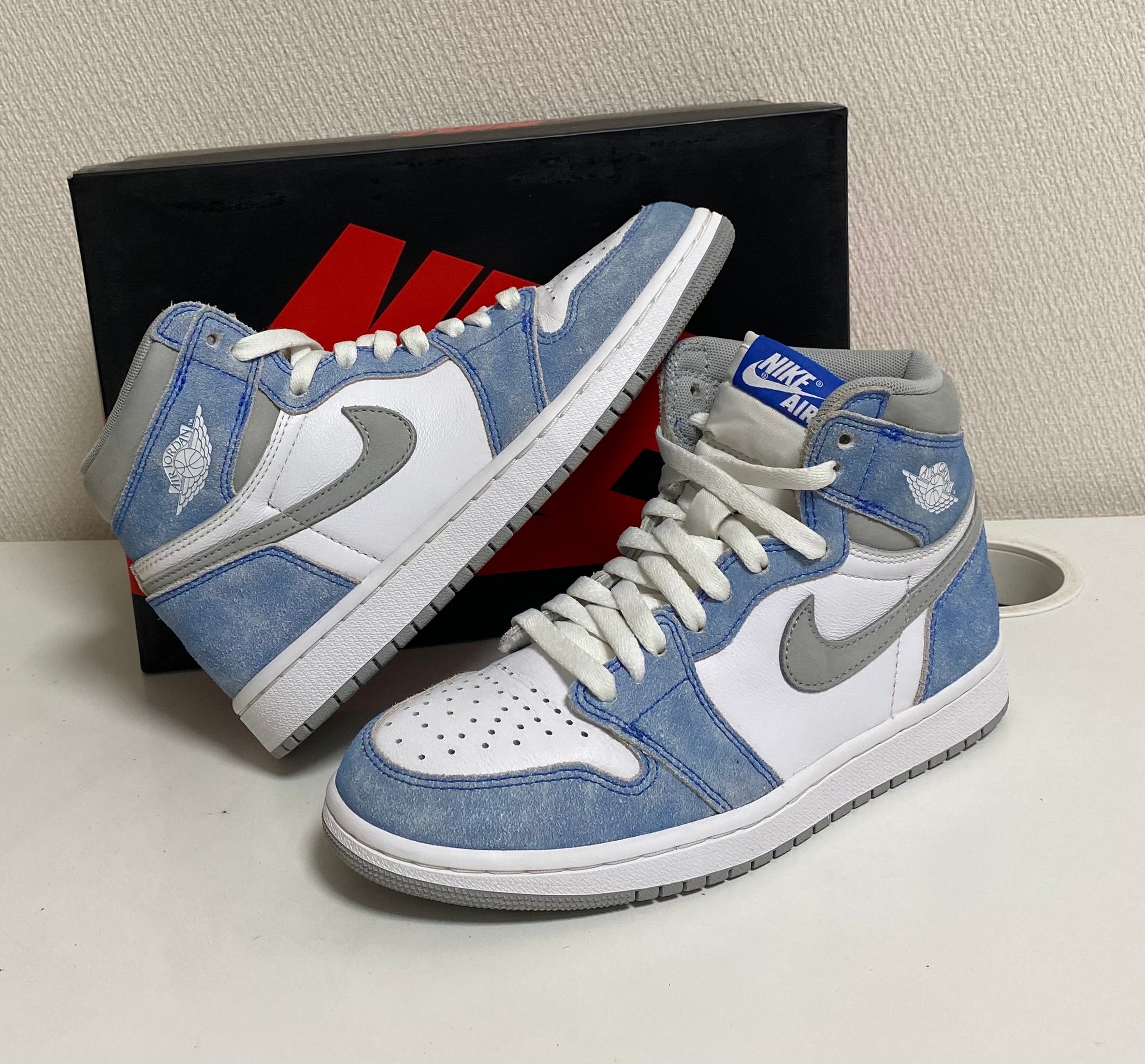 Nike Air Jordan 1 High OG "Hyper Royal"