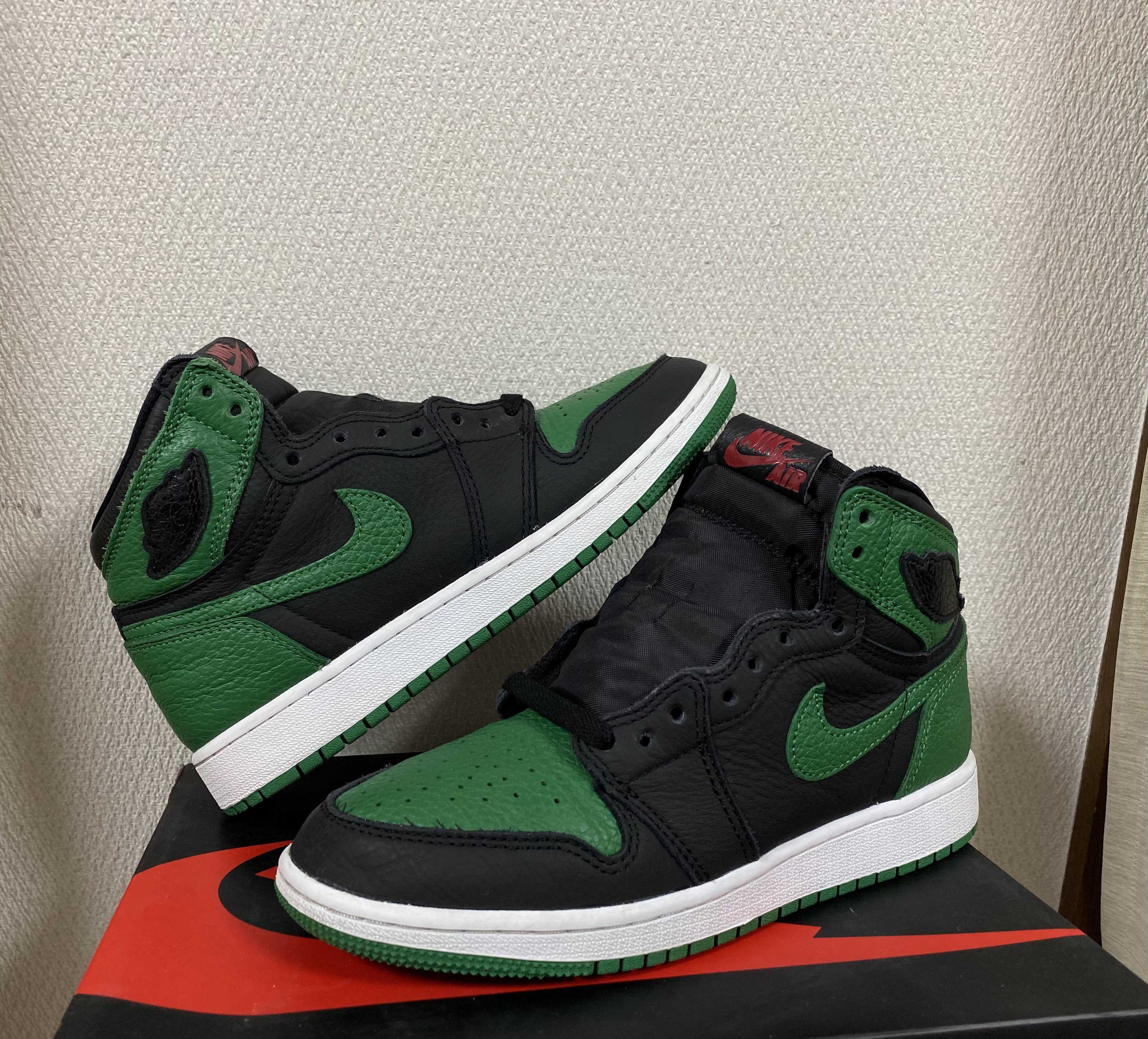 NIKE AIR JORDAN 1 RETRO HIGH OG GS "BLACK/PINE GREEN"