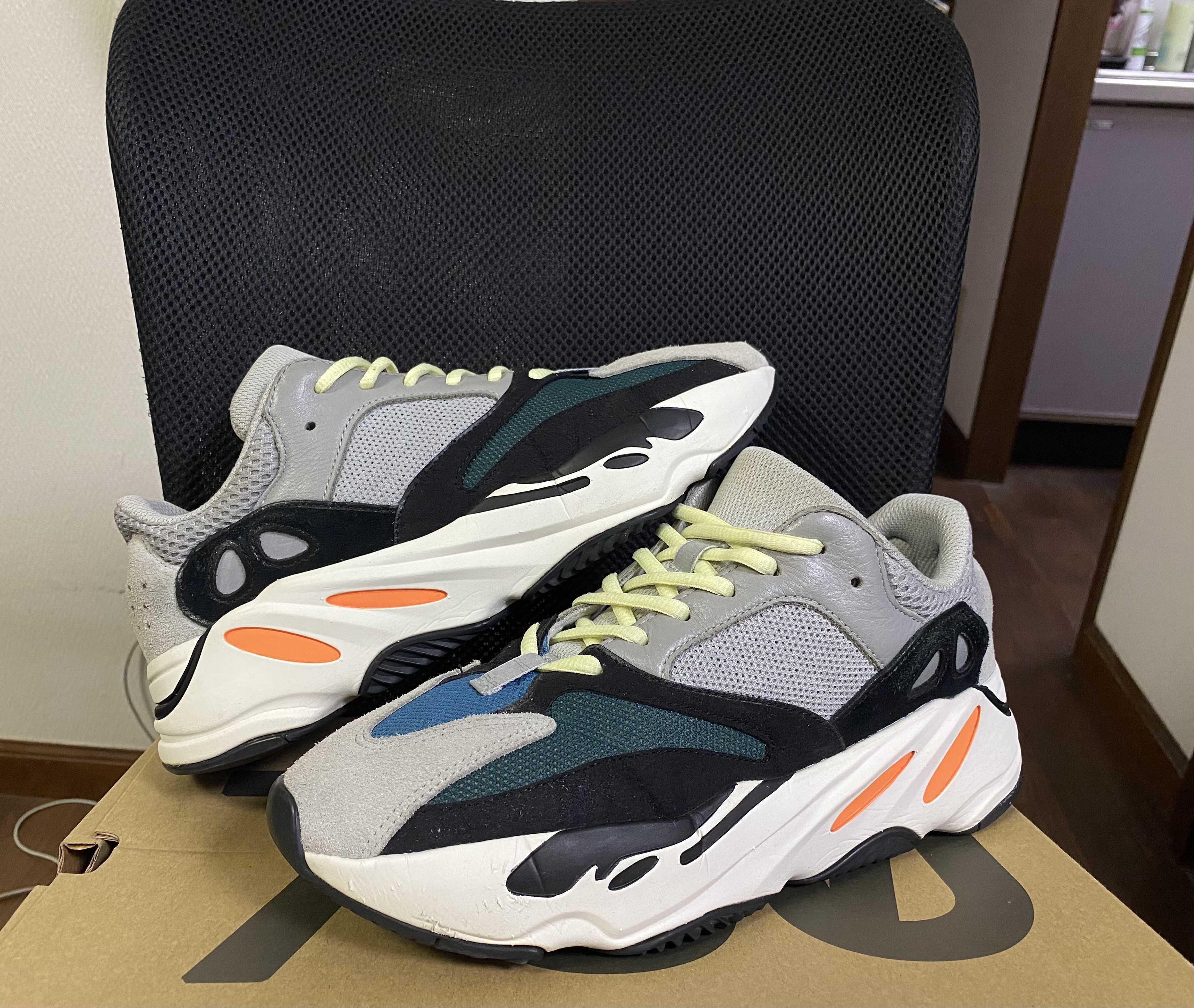 adidas YEEZY Boost 700 "Wave Runner"
