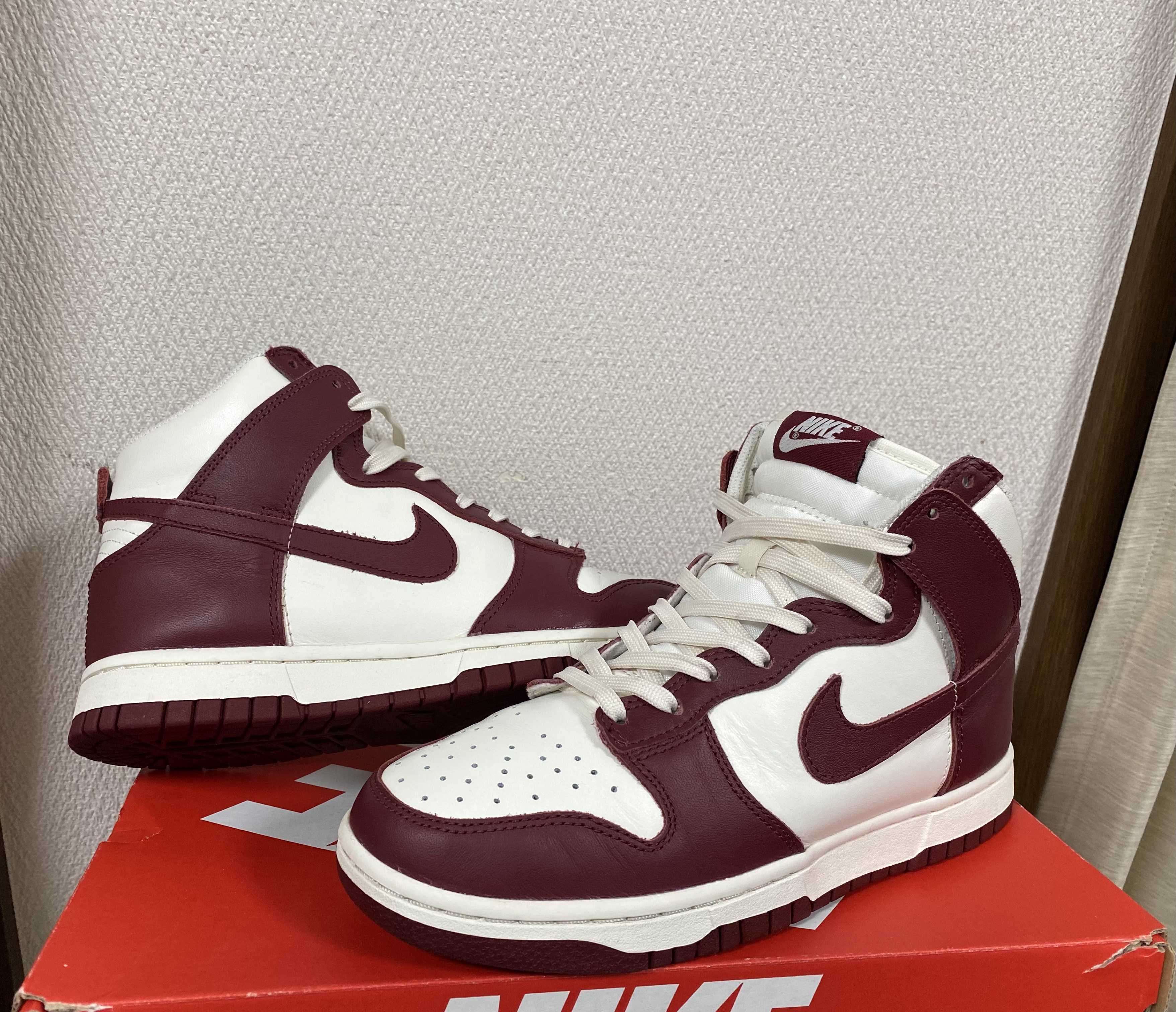 NIKE Women's DUNK HIGH "TEAM RED"