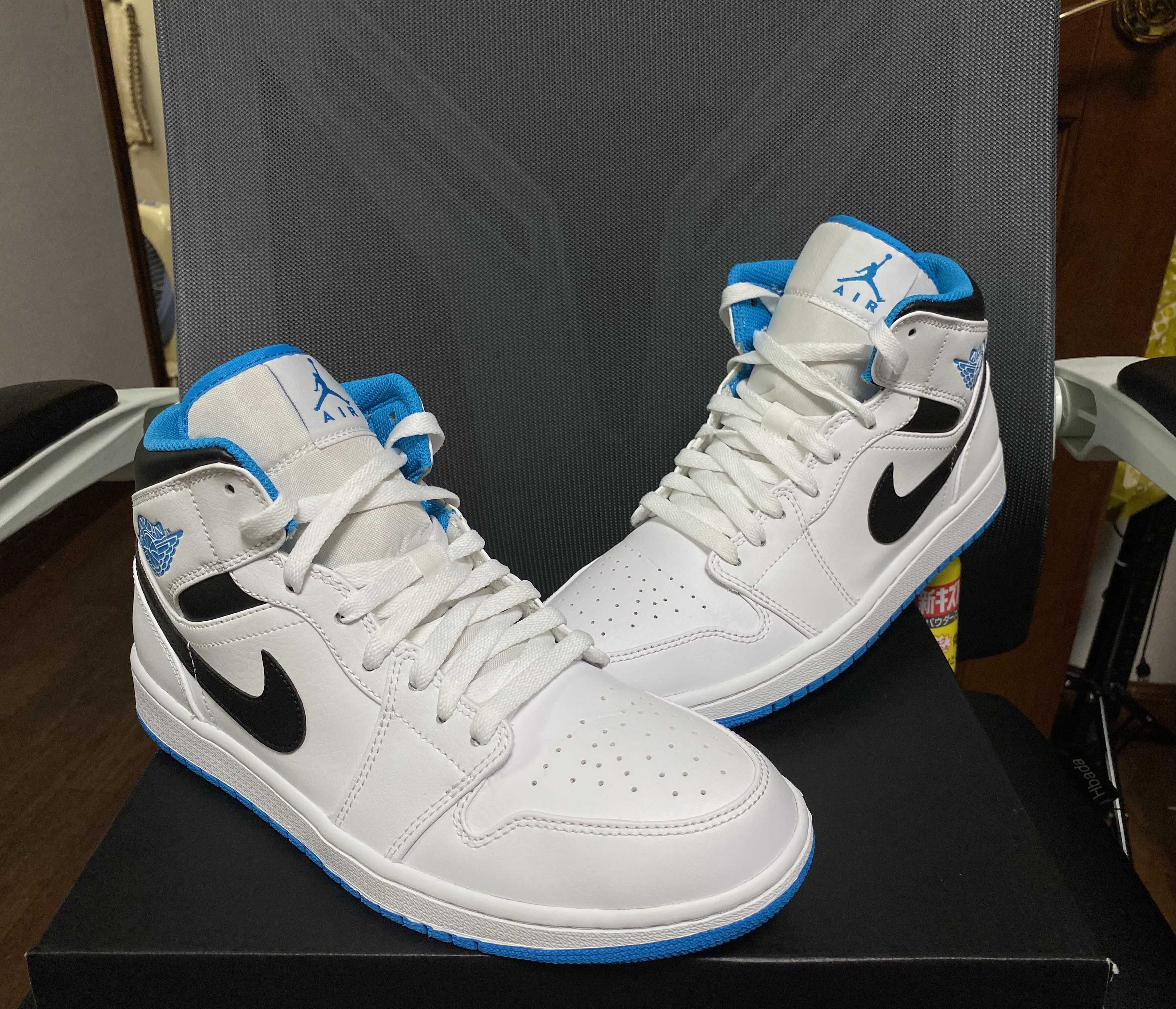 Nike Air Jordan 1 Mid "White/Laser blue"
