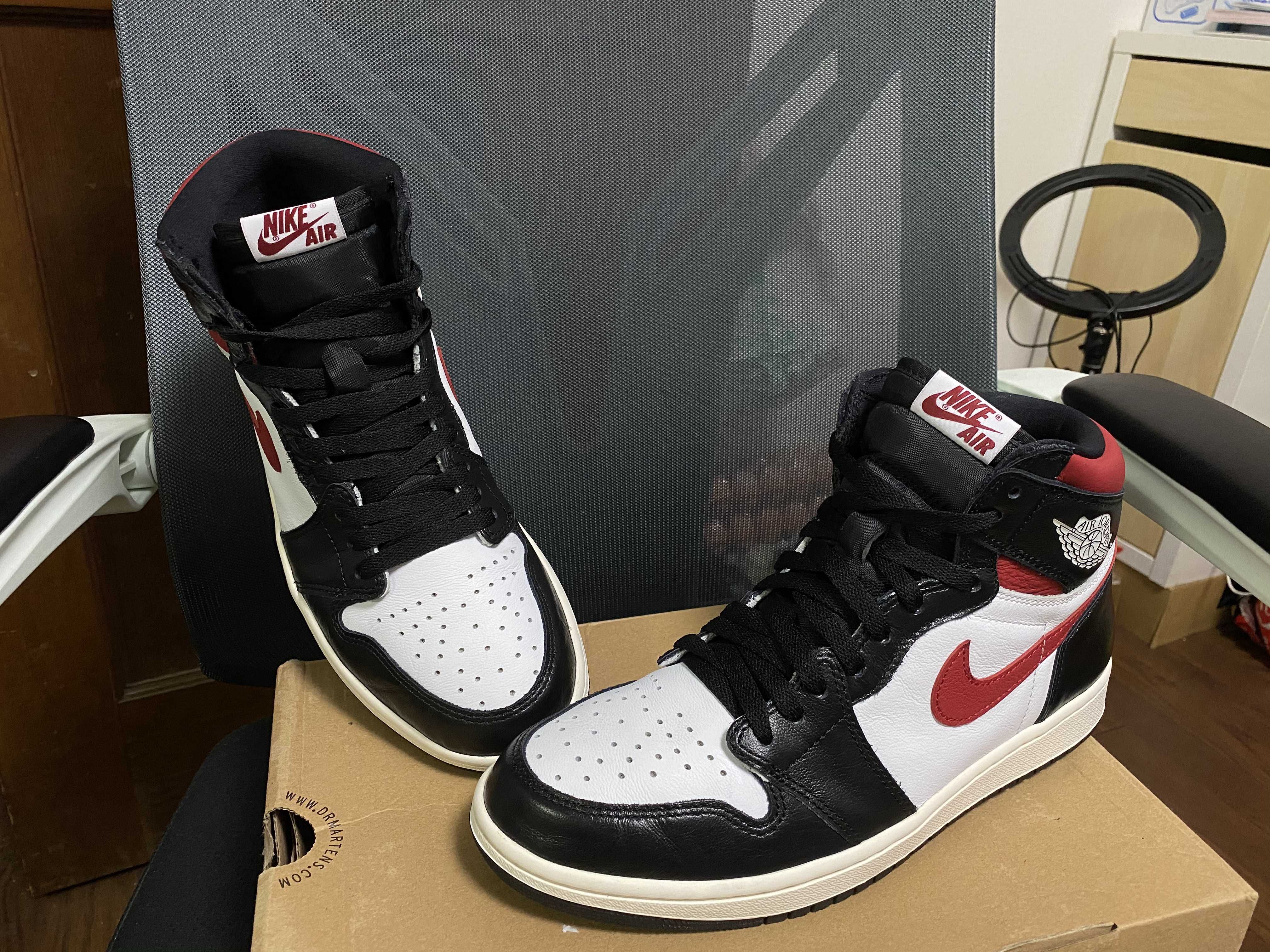 Nike Air Jordan 1 Retro High "Black/White/Sail/Gym Red"    