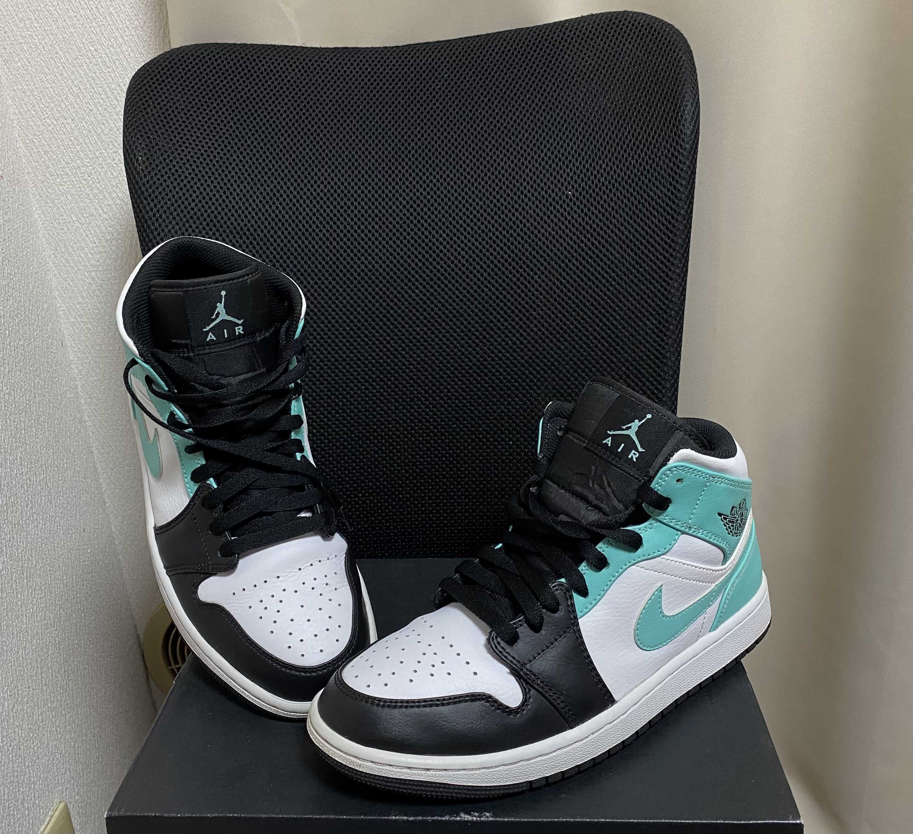 Nike Air Jordan 1 Mid "Tropical Twist"