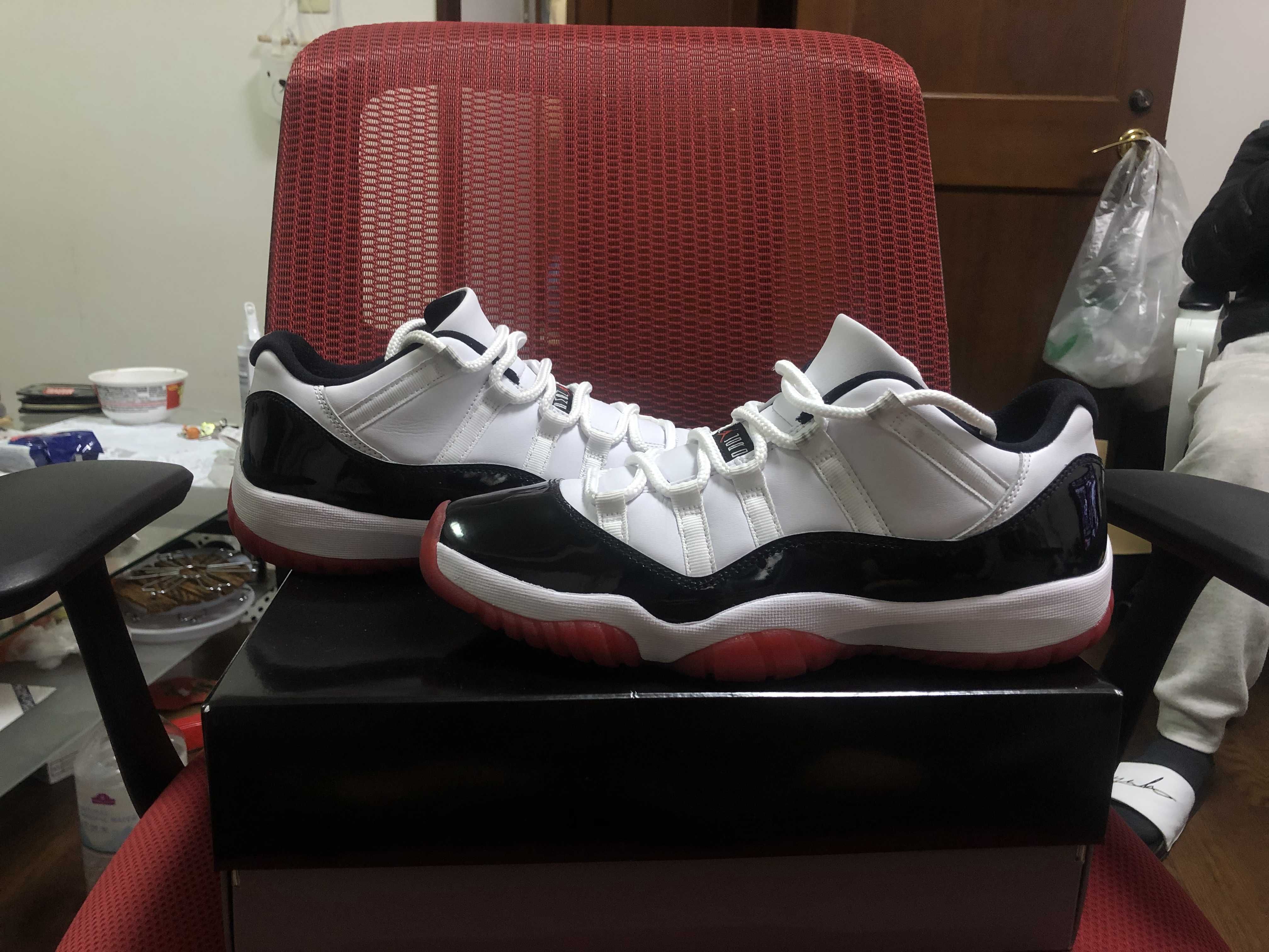 Nike Air Jordan 11 Low "Gym Red"