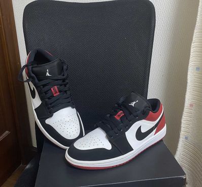 Nike Air Jordan 1 Low "Black Toe"