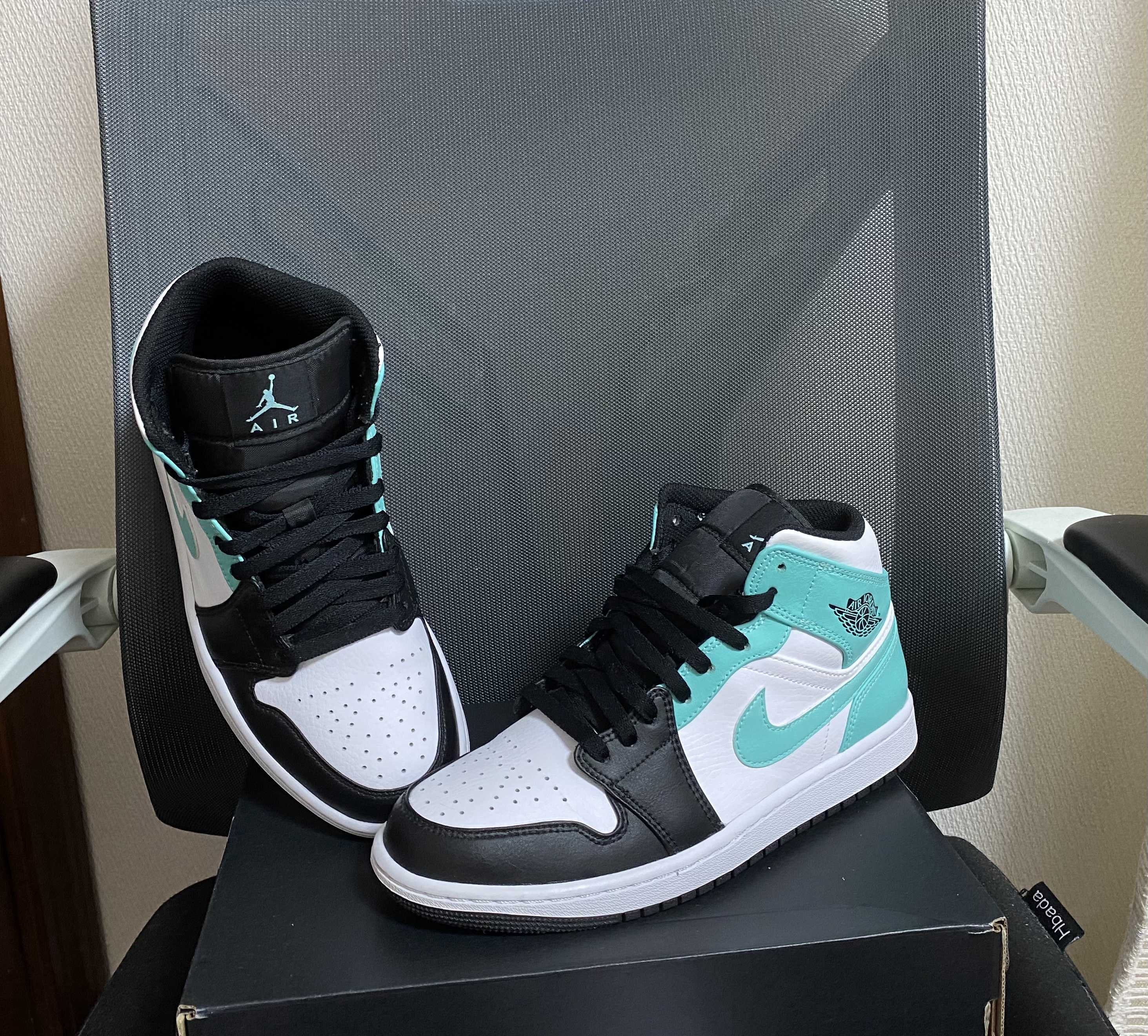 NIKE AIR JORDAN 1 MID "TROPICAL TWIST"