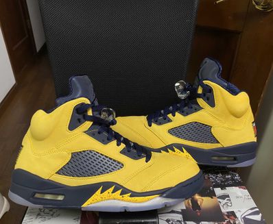 NIKE AIR JORDAN 5 "MICHIGAN"