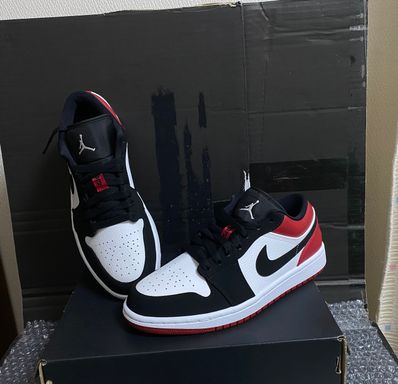 Nike Air Jordan 1 Low "Black Toe"