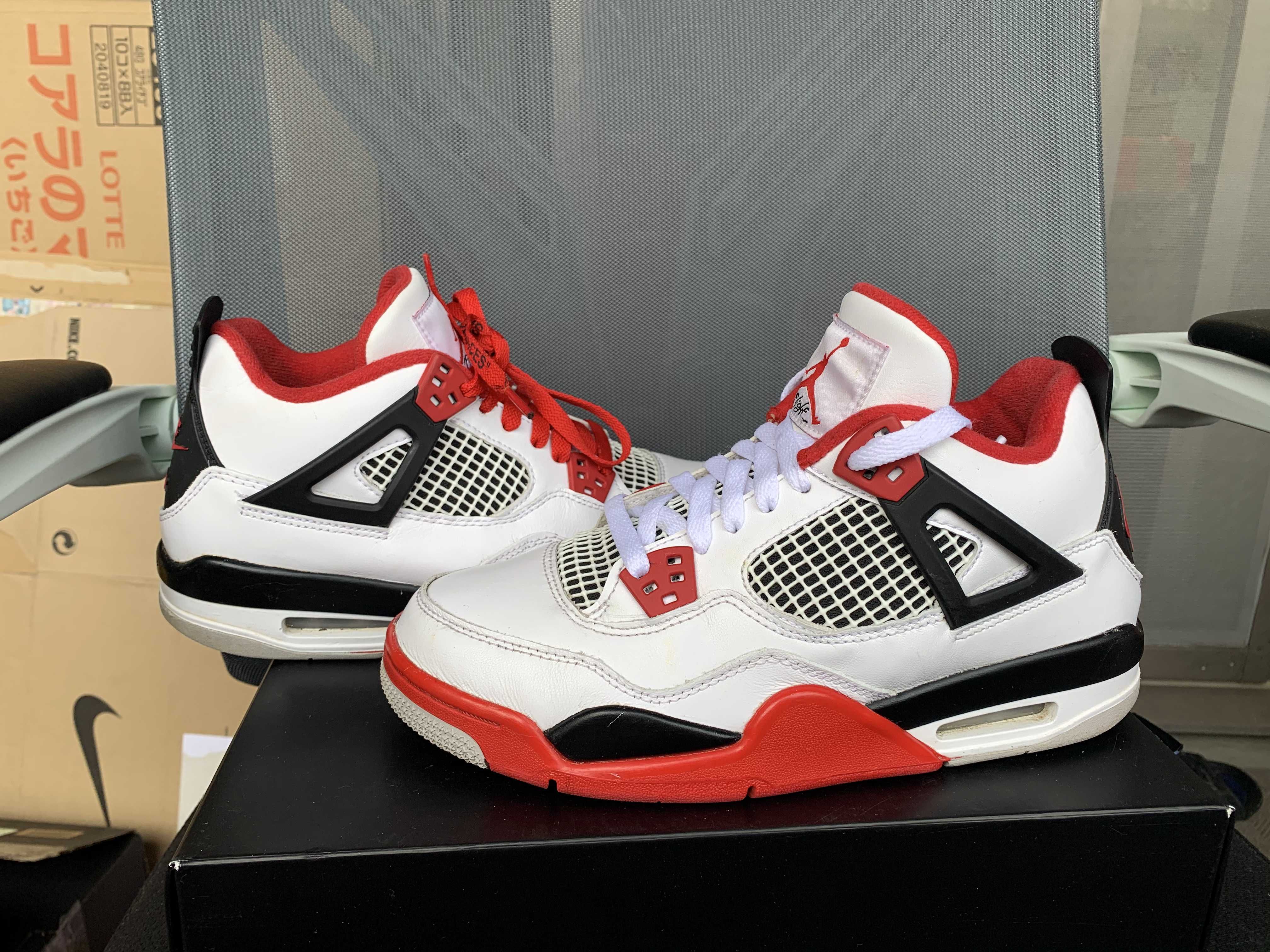 Nike GS Air Jordan 4 OG "Fire Red"