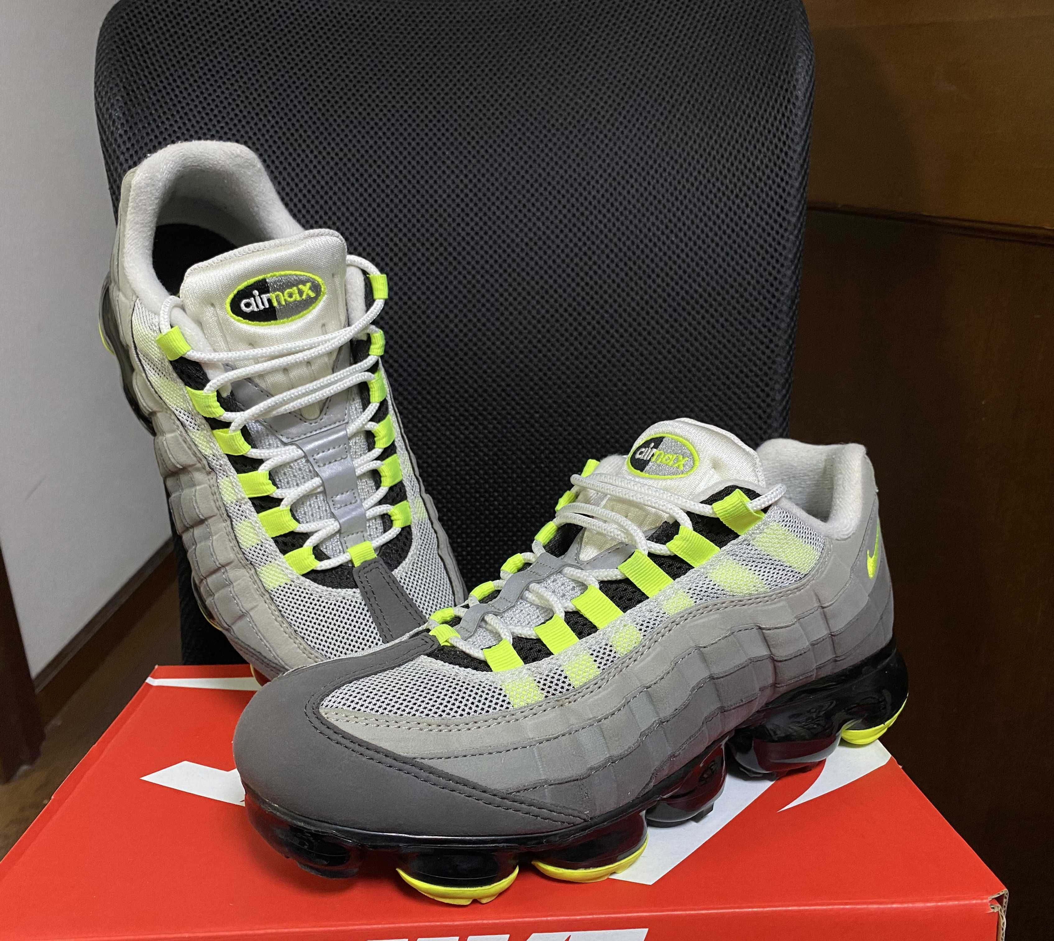 Nike Air Vapormax 95 "Neon"