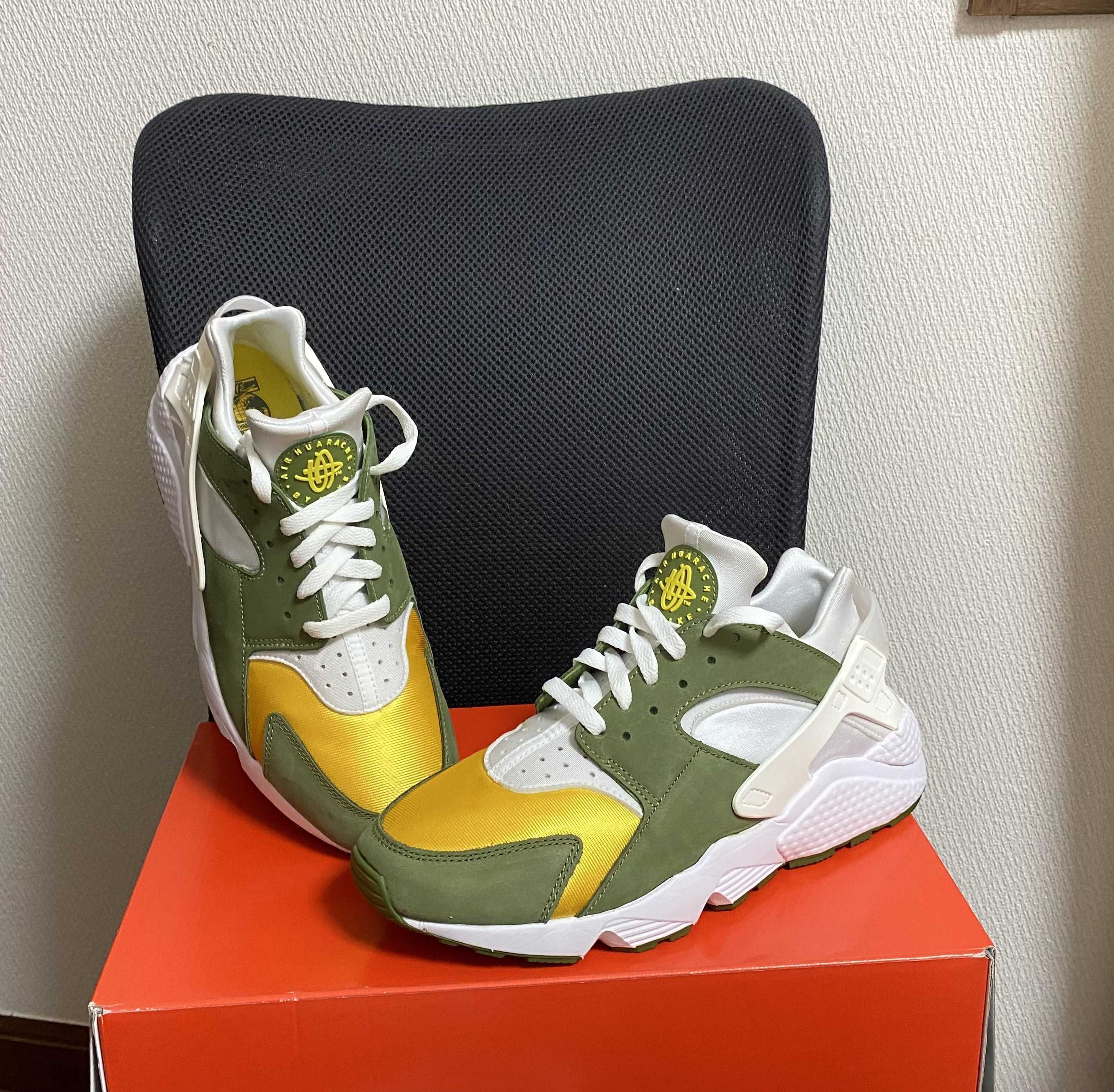 Stussy × Nike Air Huarache "Dark Olive"