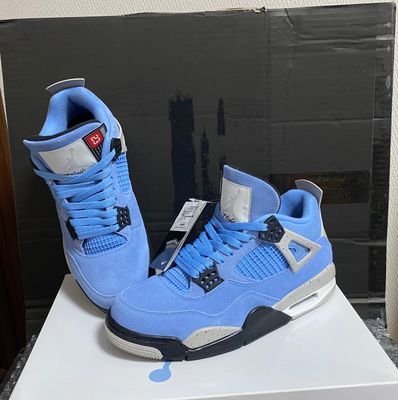 Nike Air Jordan 4 "University Blue"